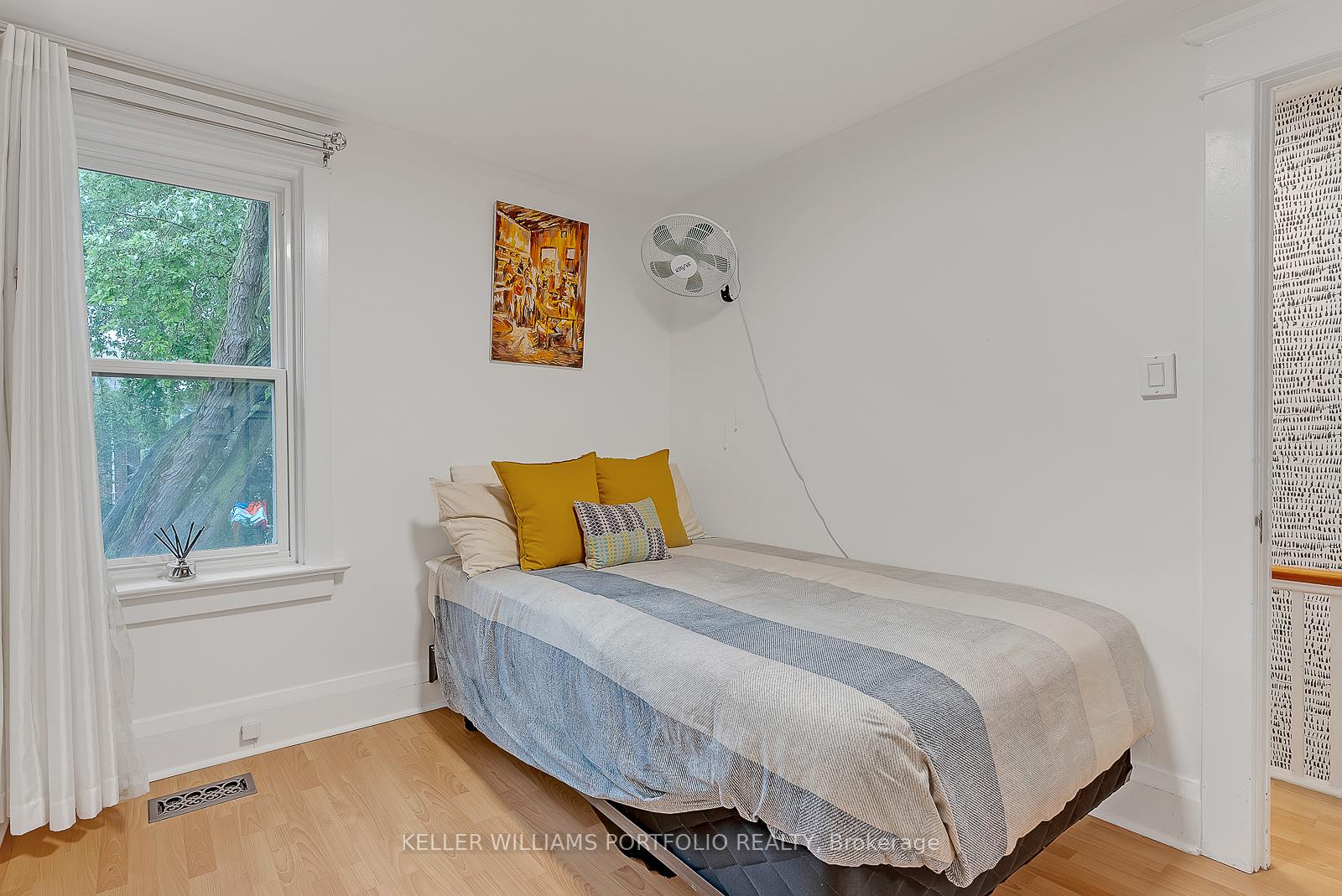 Photo 28 of 27 Rosevear Avenue, Toronto, Crescent Town — HOMEH