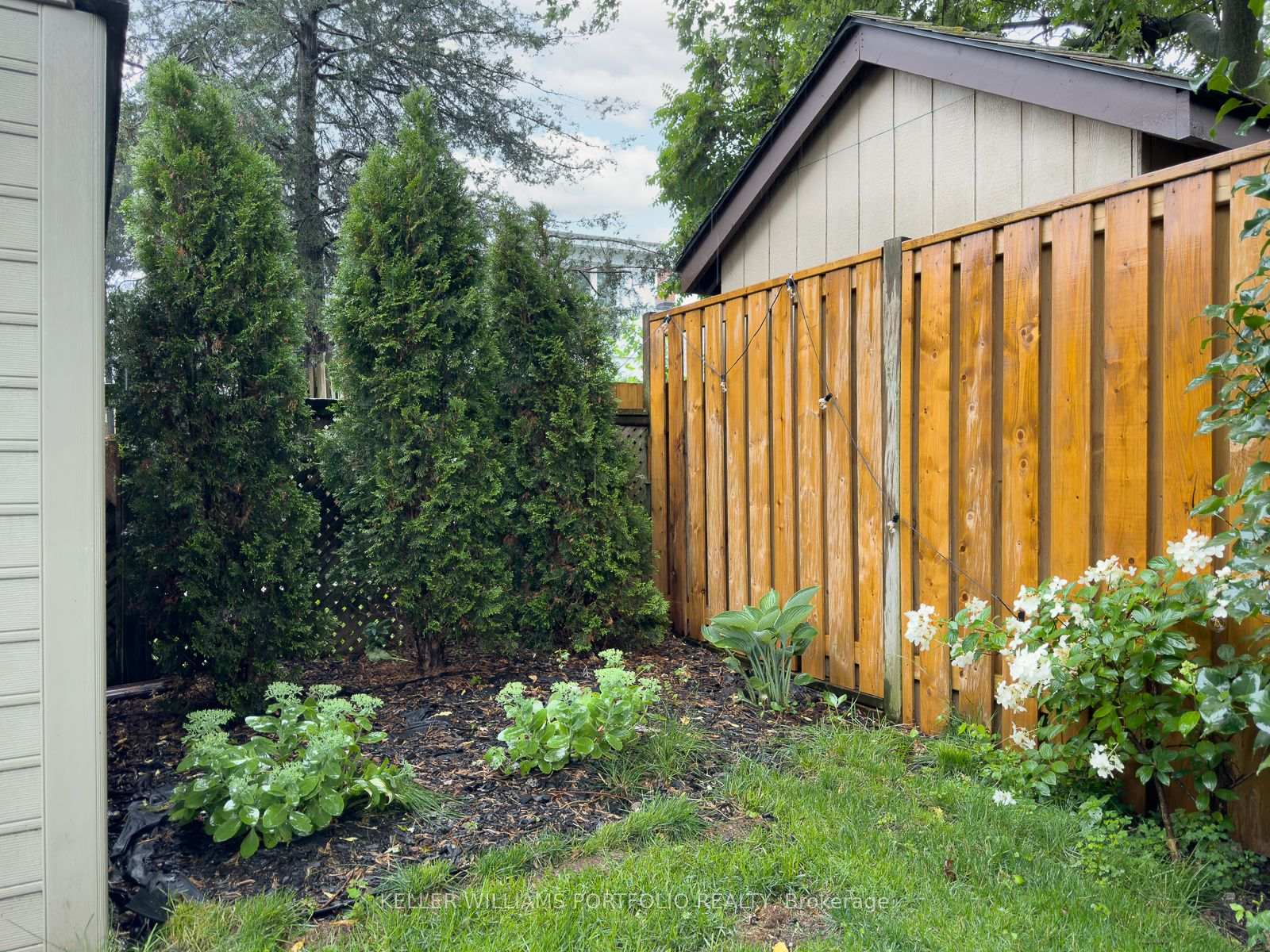 Photo 39 of 27 Rosevear Avenue, Toronto, Crescent Town — HOMEH