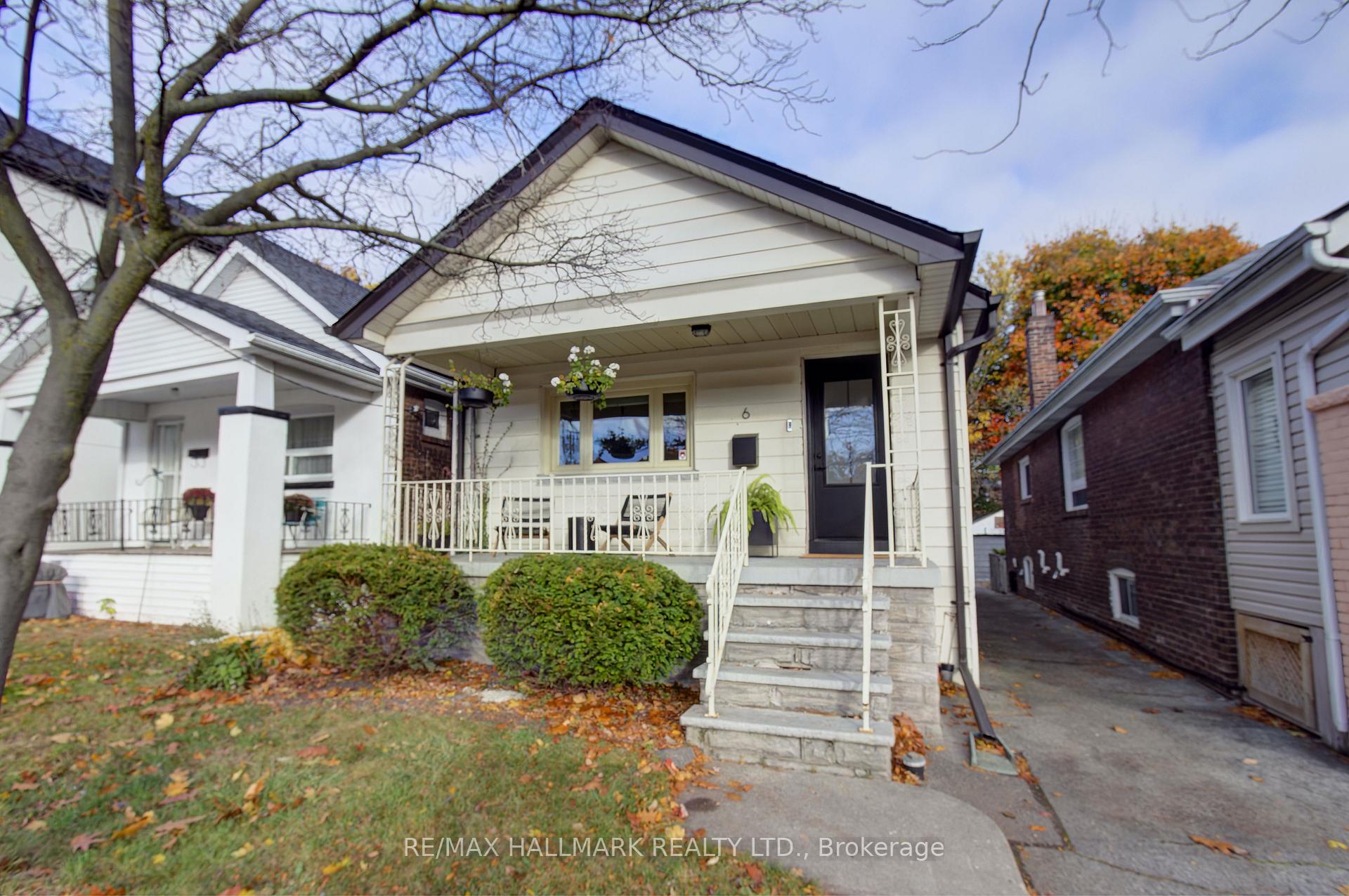 Front of 6 Newmarket Avenue