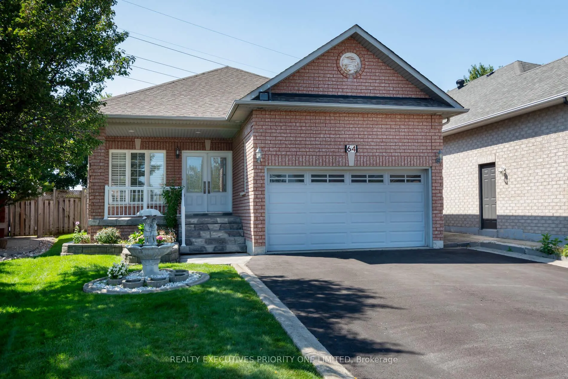 Photo 1 of 64 Brasswinds Court, Vaughan, West Woodbridge — HOMEH