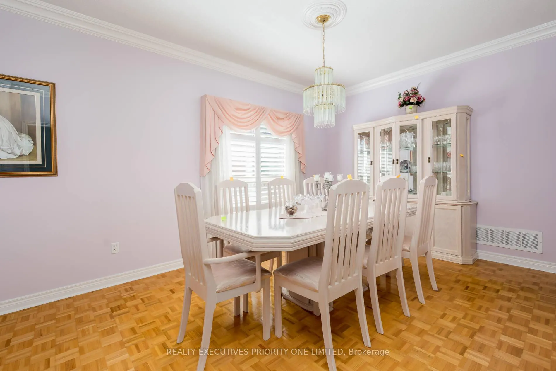 Photo 5 of 64 Brasswinds Court, Vaughan, West Woodbridge — HOMEH