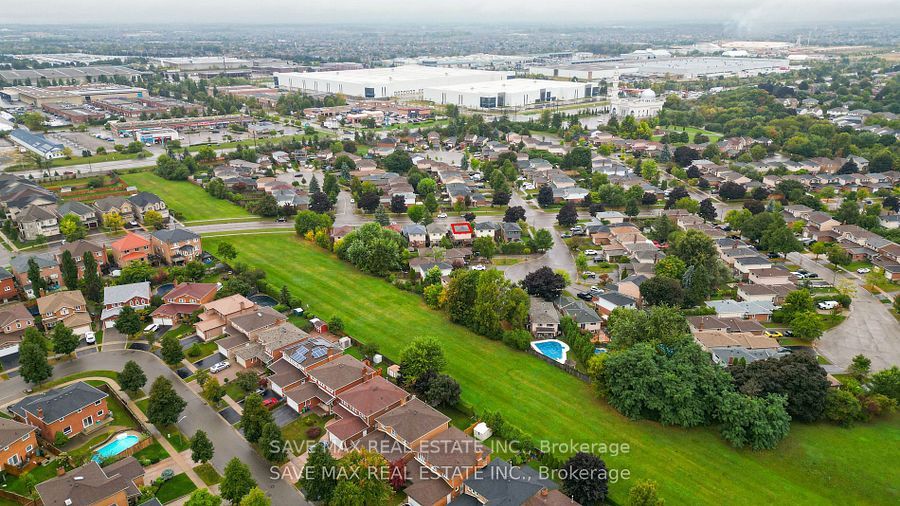 Photo 74 of 181 Sunforest Drive, Brampton, Heart Lake West — HOMEH