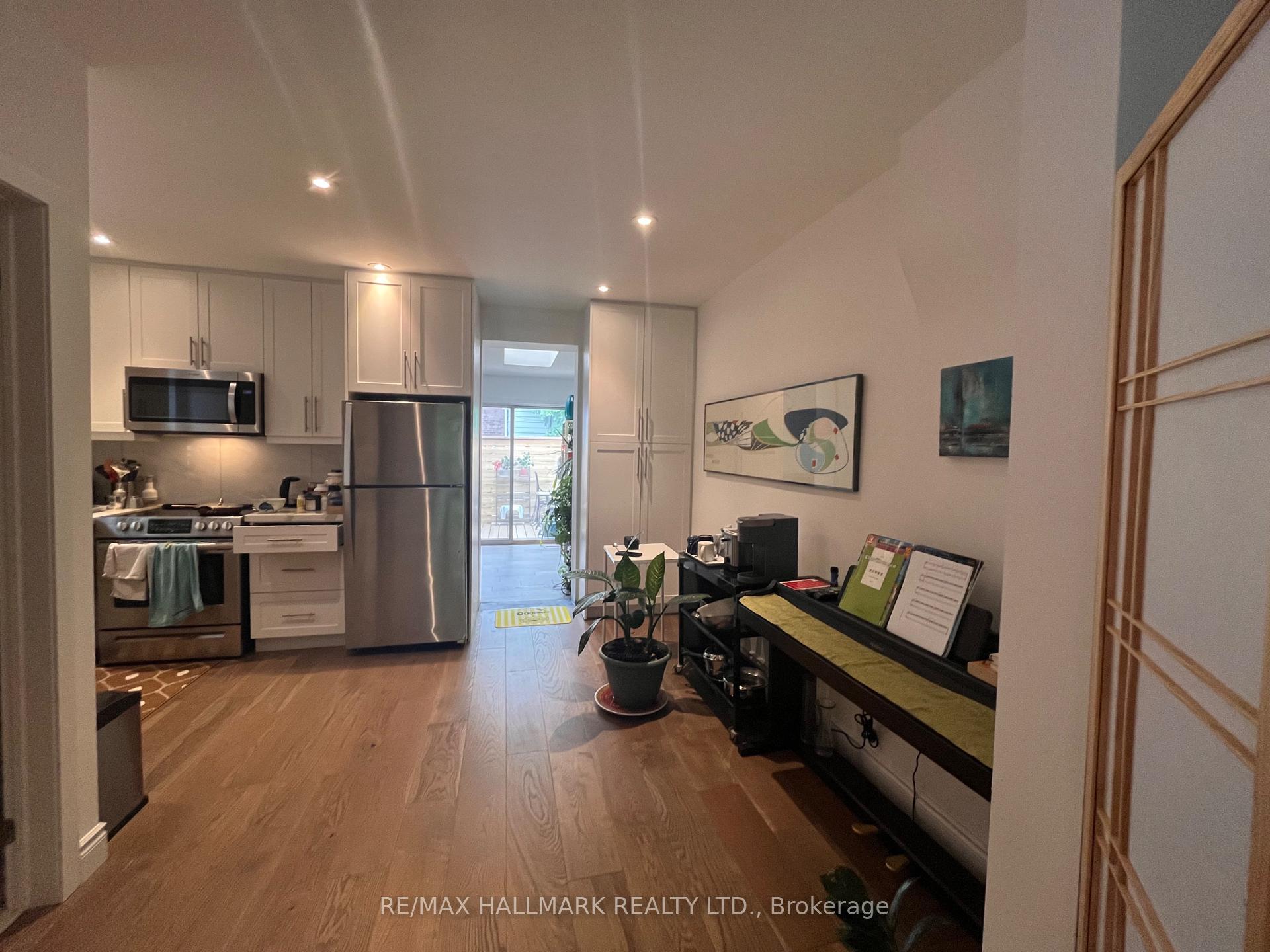 Photo 3 of 159 Monarch Park Avenue, Toronto, Danforth Village-East York — HOMEH