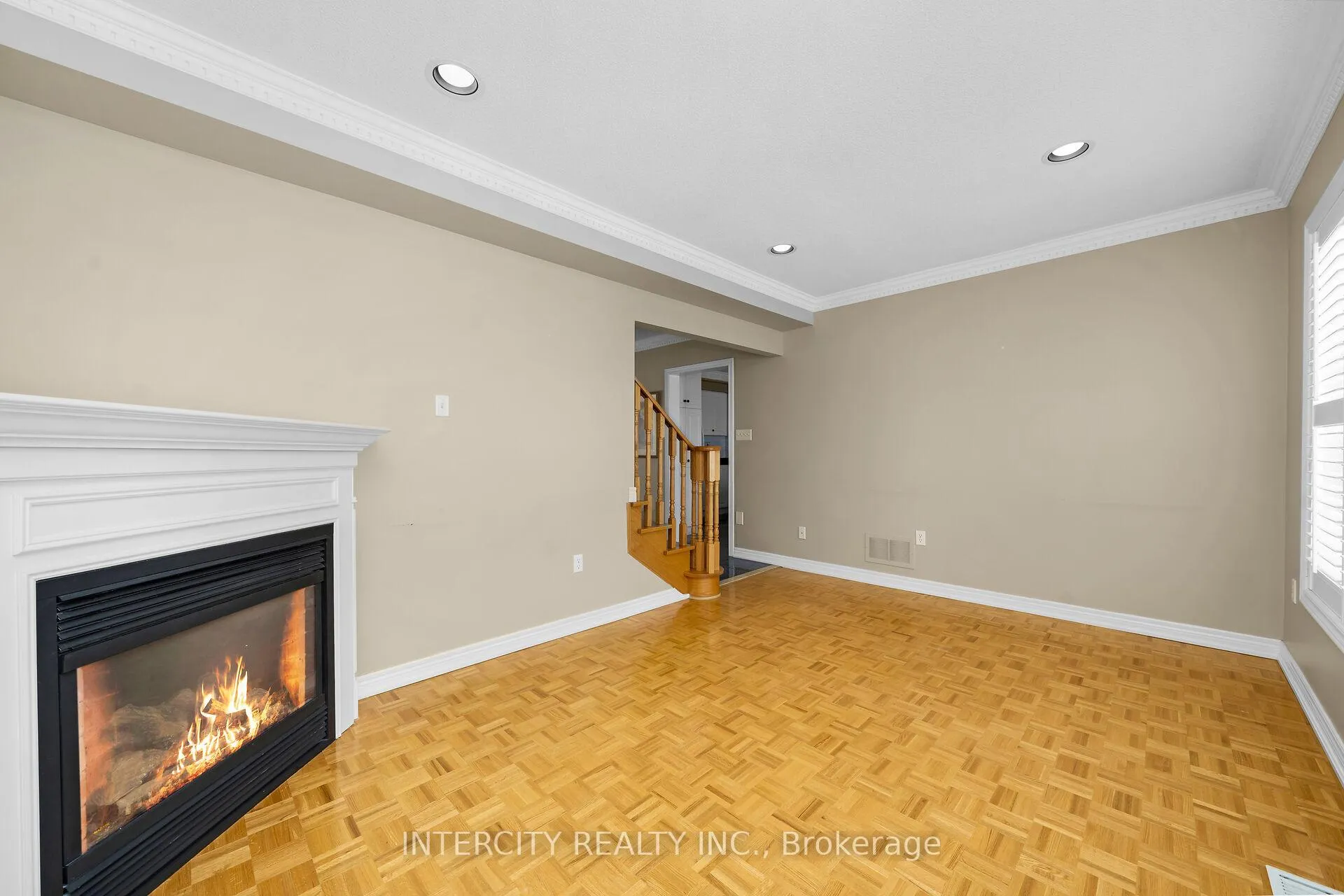Photo 8 of 6 Noble Prince Place, Vaughan, Sonoma Heights — HOMEH