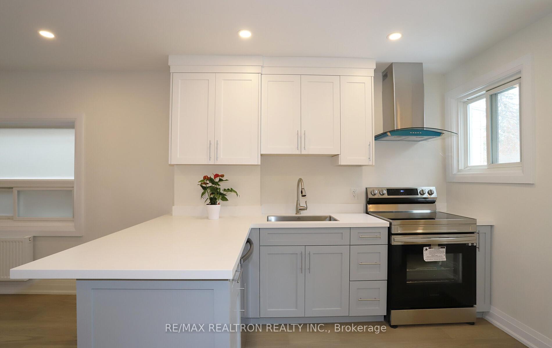 Photo 3 of 74 Mortimer Avenue, Toronto, Broadview North — HOMEH