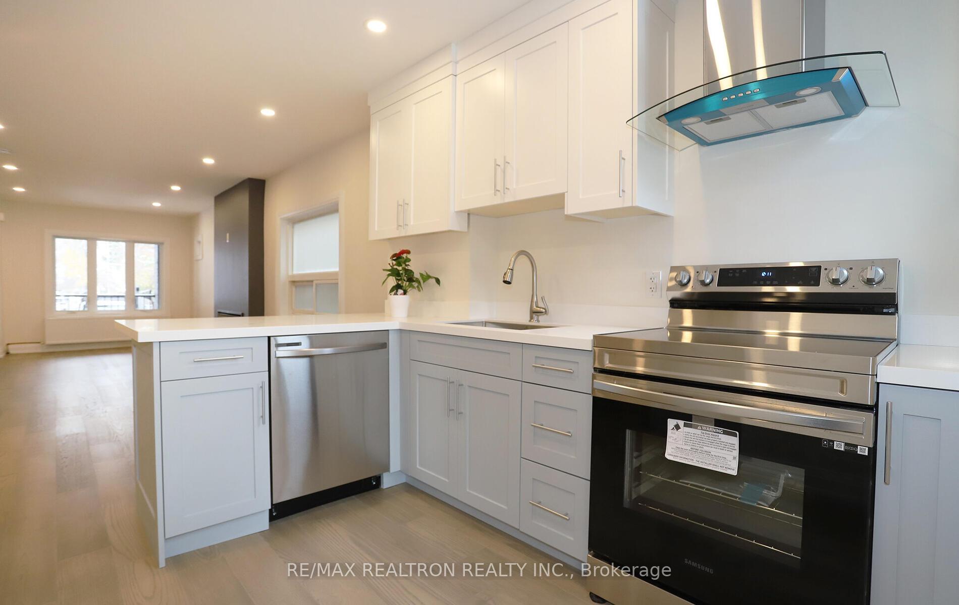 Photo 4 of 74 Mortimer Avenue, Toronto, Broadview North — HOMEH