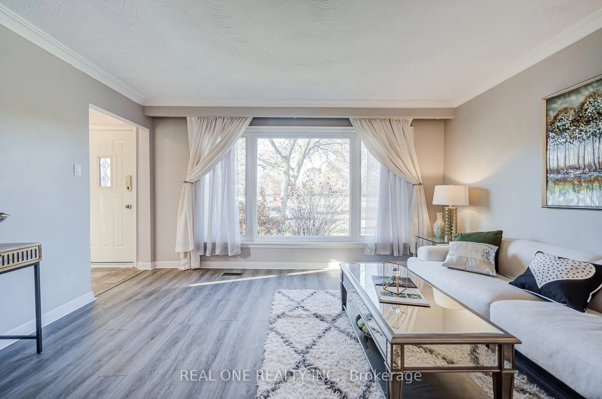 Photo 7 of 73 Farmbrook Road, Scarborough, Woburn — HOMEH