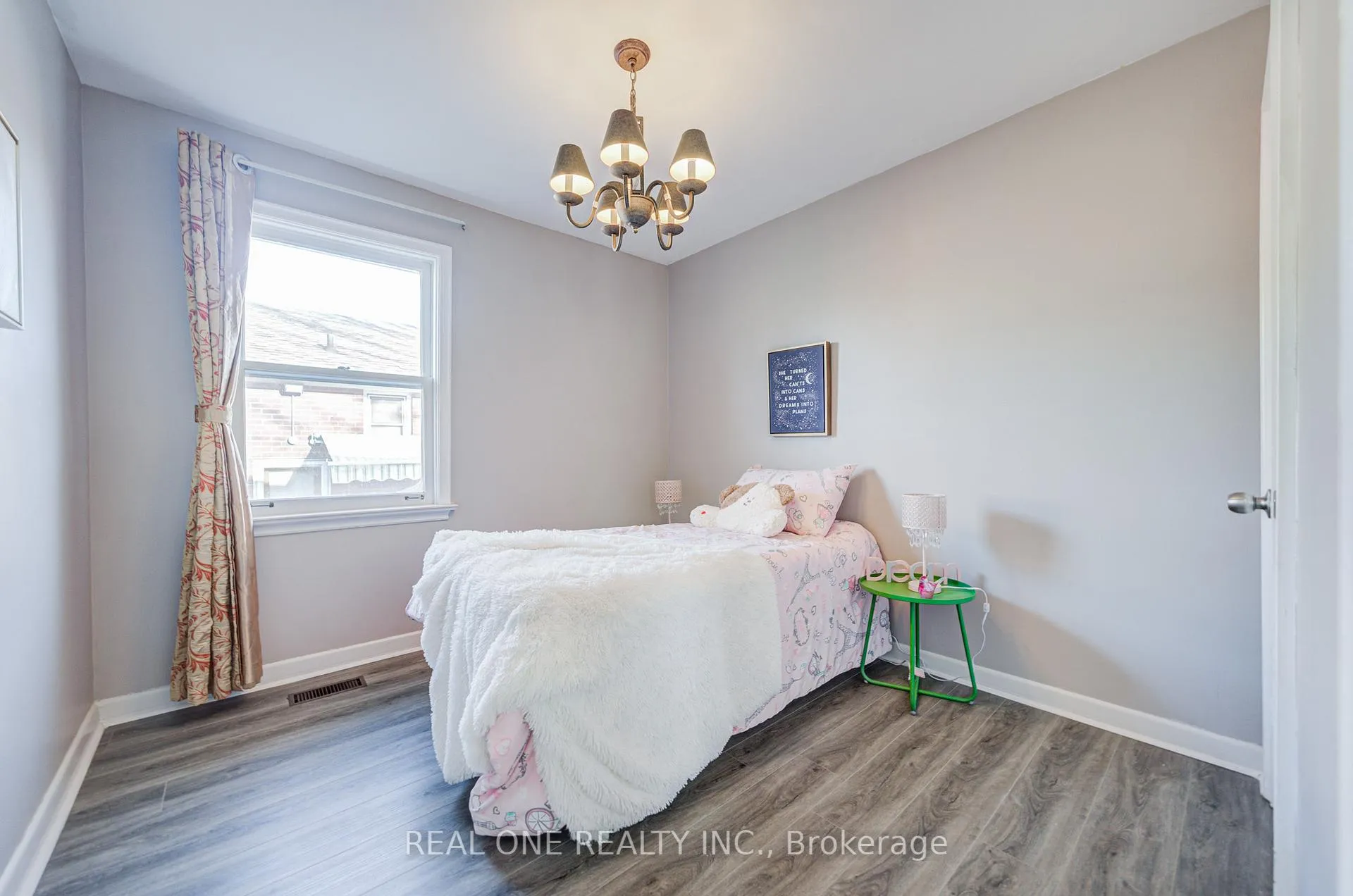 Photo 21 of 73 Farmbrook Road, Scarborough, Woburn — HOMEH