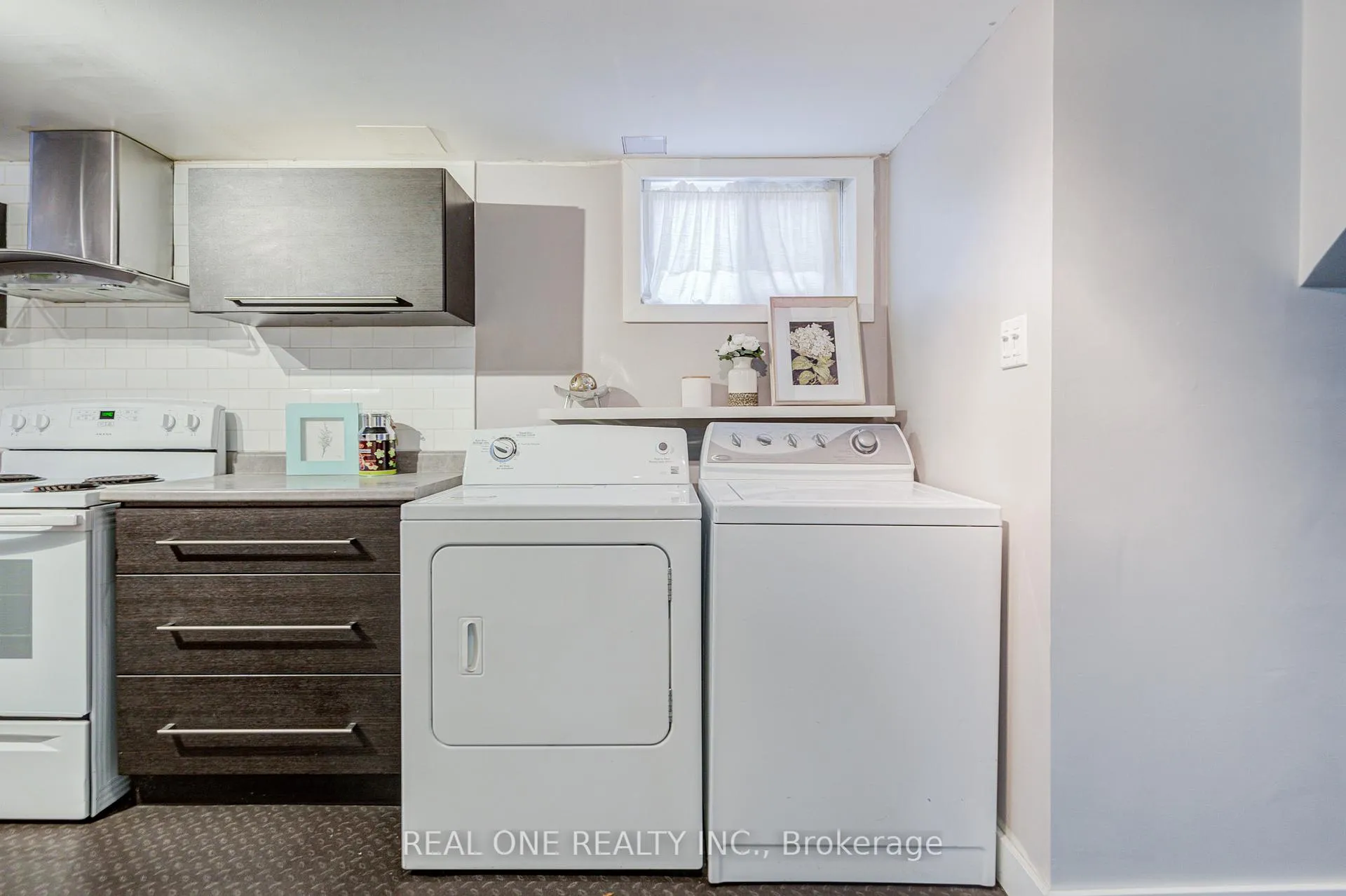Photo 29 of 73 Farmbrook Road, Scarborough, Woburn — HOMEH