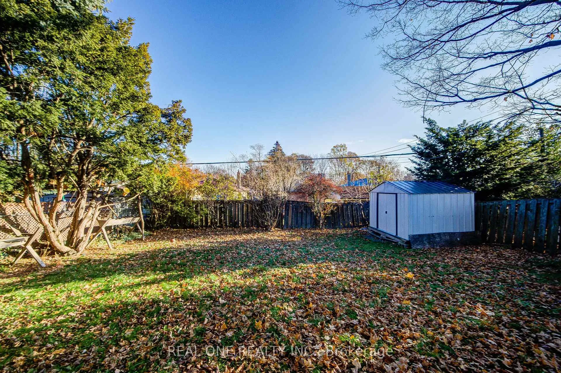 Photo 39 of 73 Farmbrook Road, Scarborough, Woburn — HOMEH