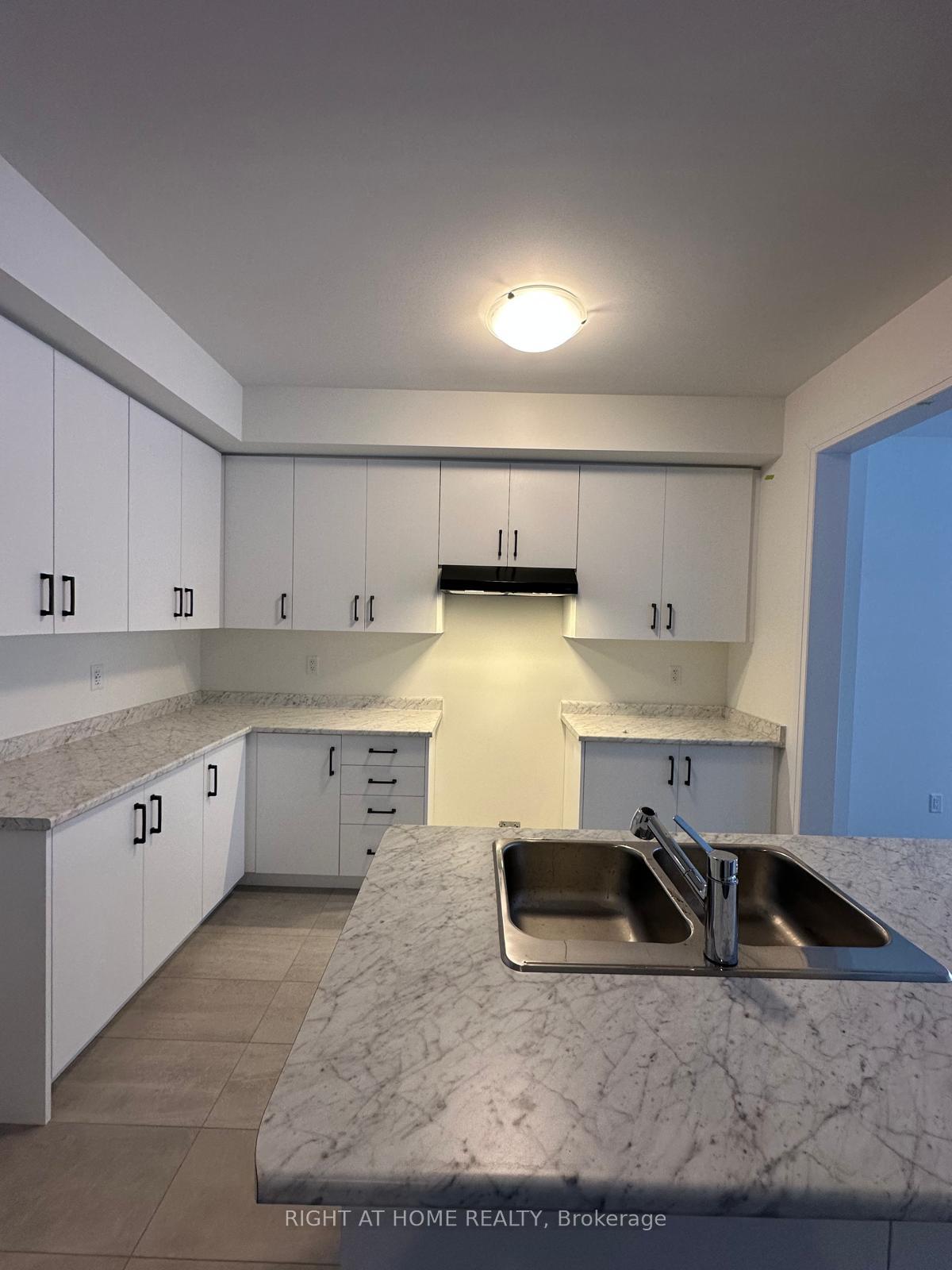 Photo 10 of 242 Velvet Way, Thorold, Rolling Meadows — HOMEH