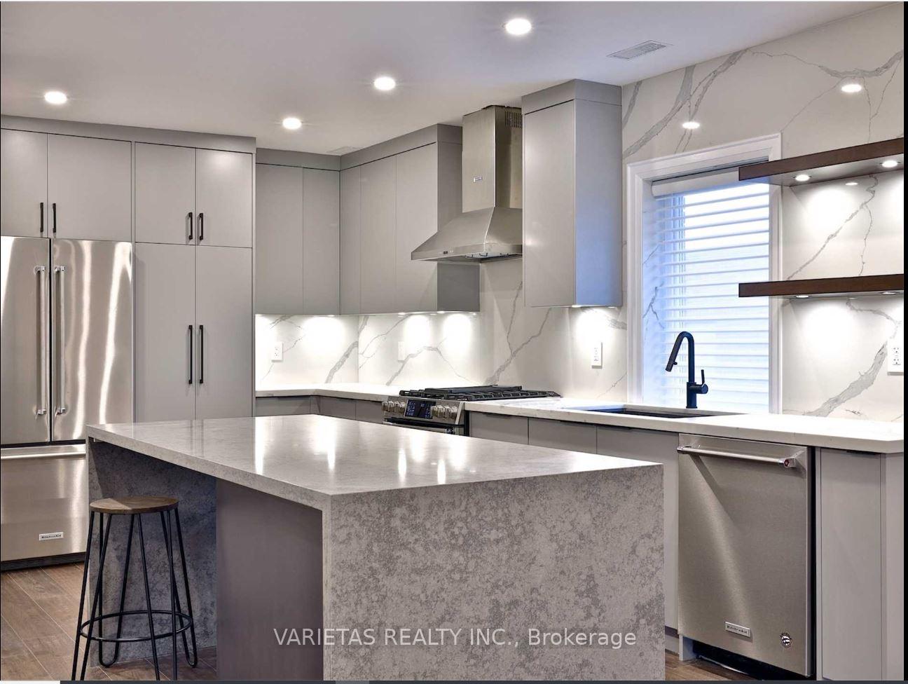 Photo 3 of Unit 2F, 62 Elmsthorpe Avenue, Toronto, Forest Hill South — HOMEH