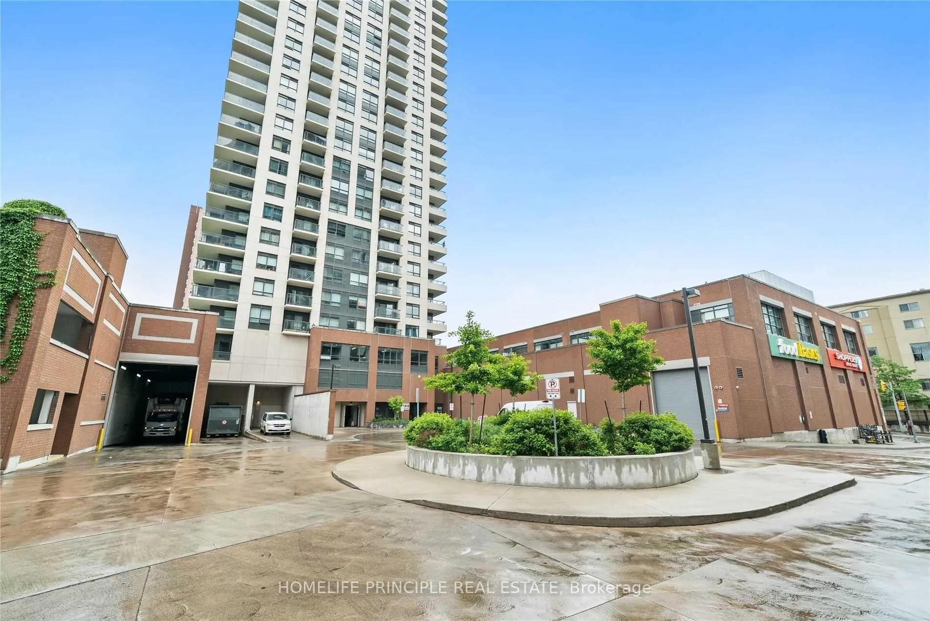 Front of Unit 320, 1410 Dupont Street