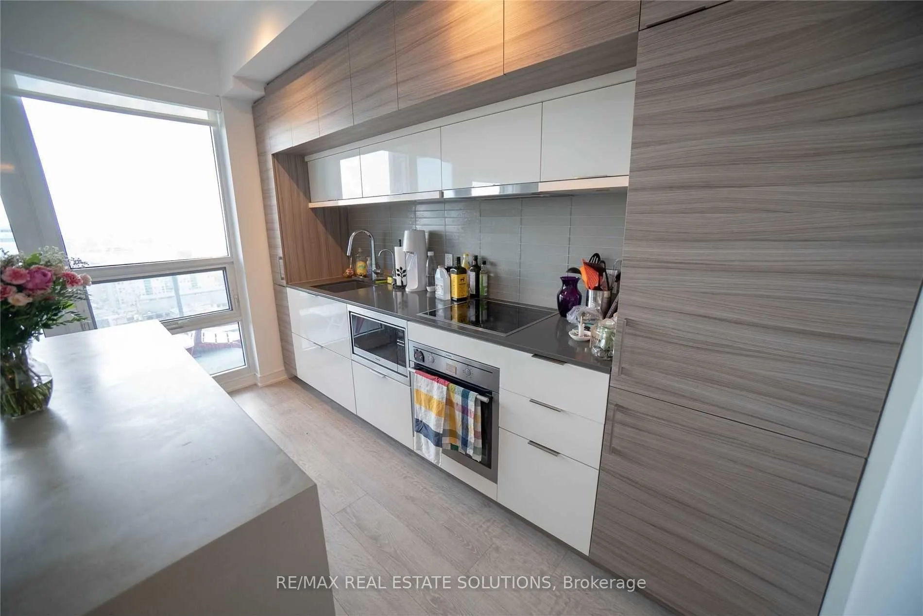 Photo 3 of Unit 2306, 88 Scott Street, Toronto, Church-Yonge Corridor — HOMEH