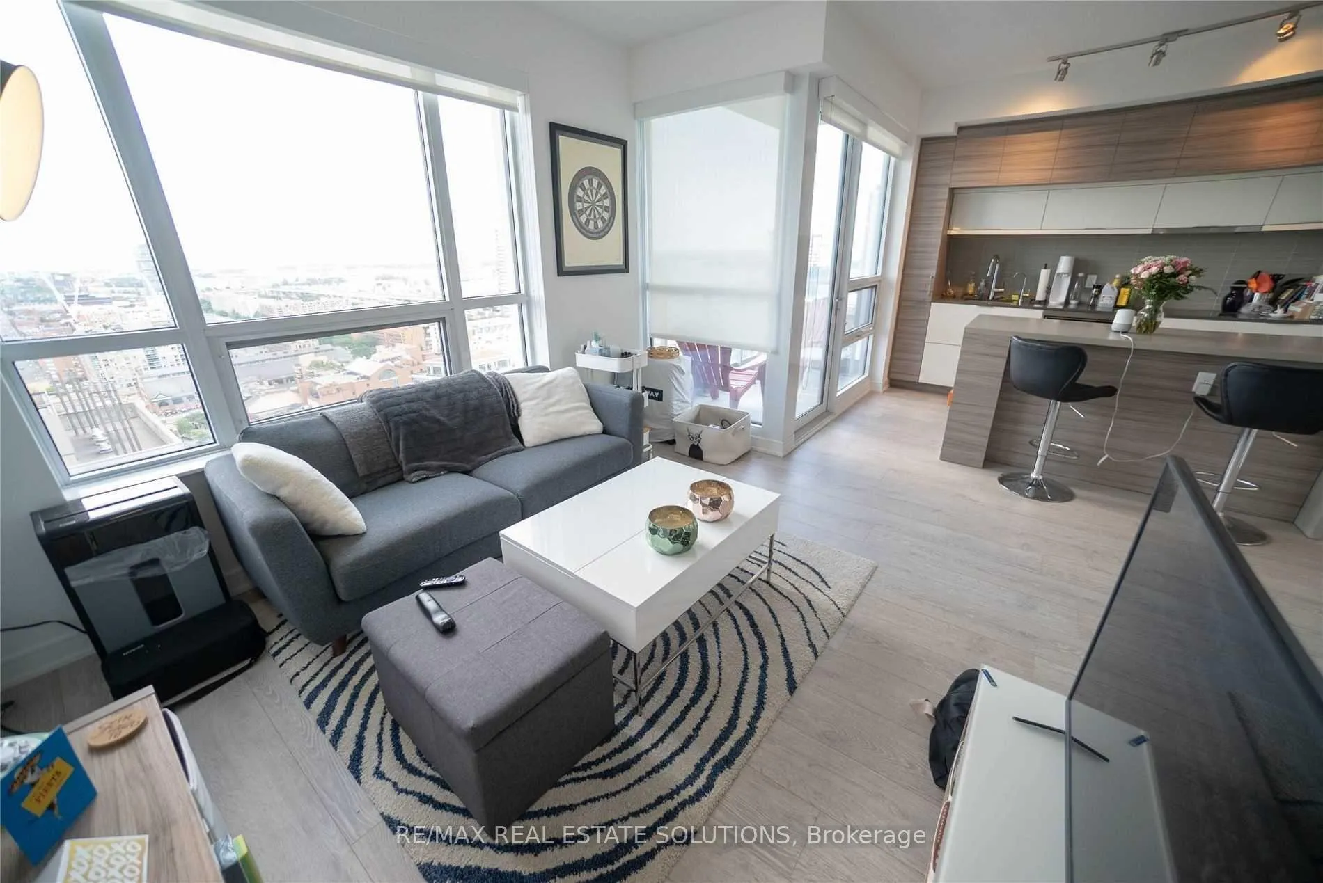Photo 5 of Unit 2306, 88 Scott Street, Toronto, Church-Yonge Corridor — HOMEH