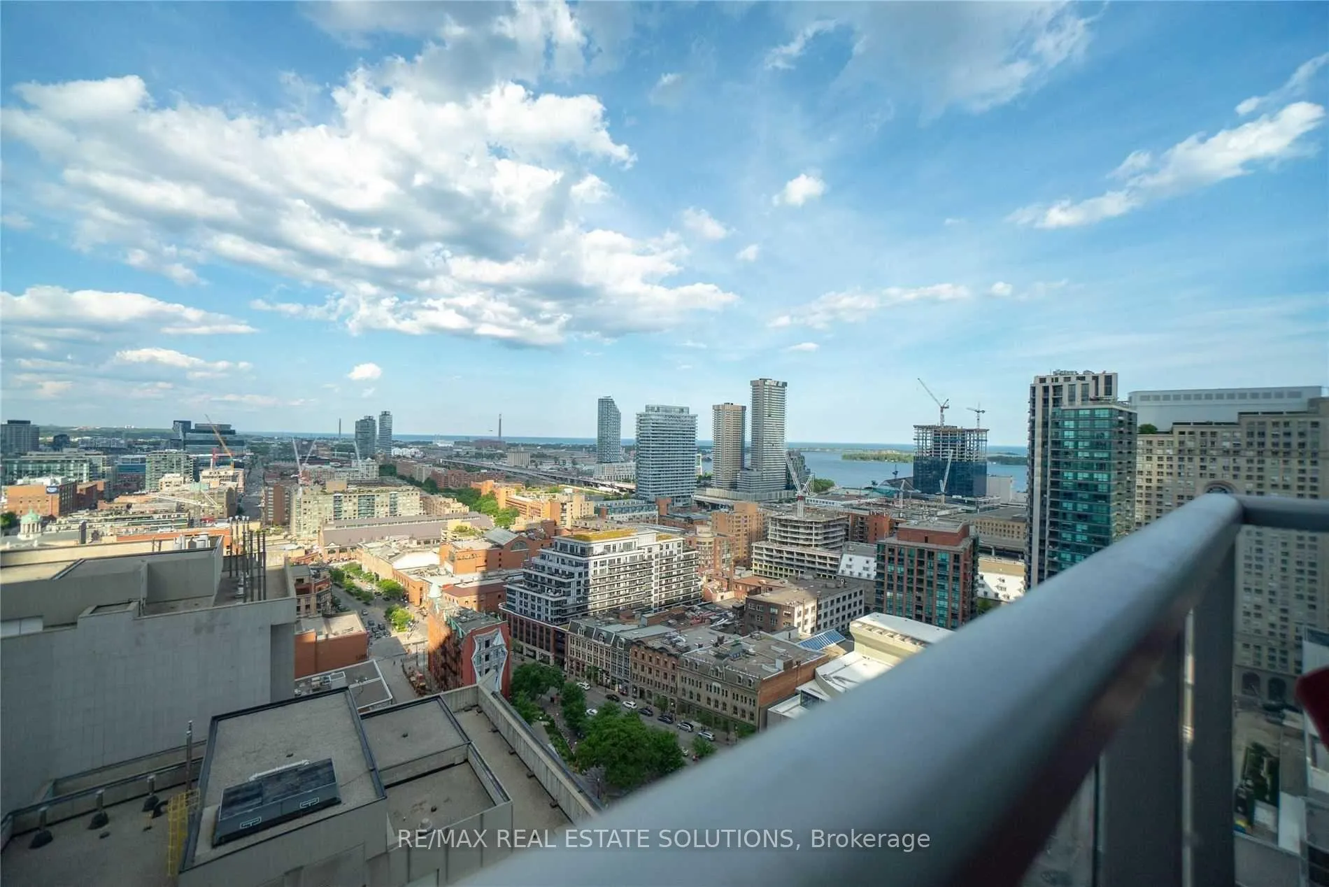 Photo 15 of Unit 2306, 88 Scott Street, Toronto, Church-Yonge Corridor — HOMEH