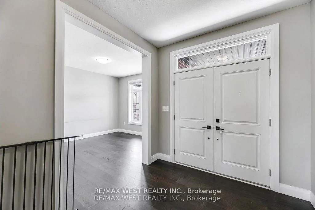 Photo 3 of 25 Greenbrier Ridge, Thames Centre, Rural Thames Centre — HOMEH