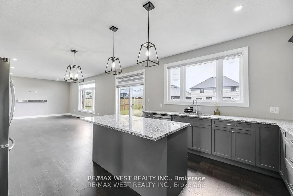 Photo 10 of 25 Greenbrier Ridge, Thames Centre, Rural Thames Centre — HOMEH
