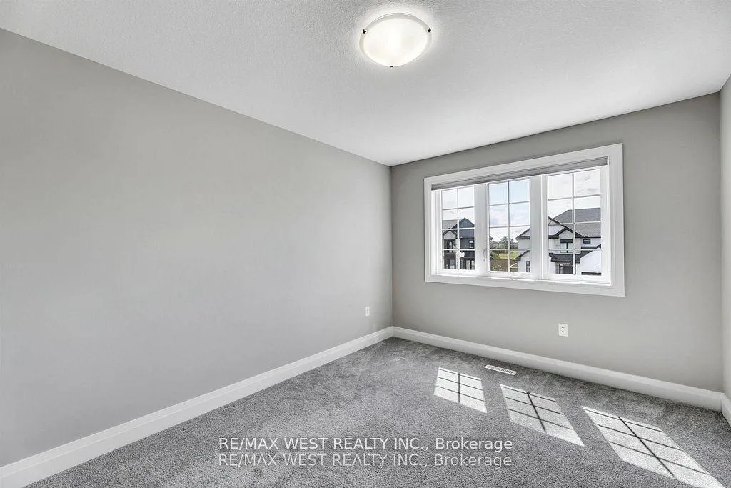 Photo 19 of 25 Greenbrier Ridge, Thames Centre, Rural Thames Centre — HOMEH
