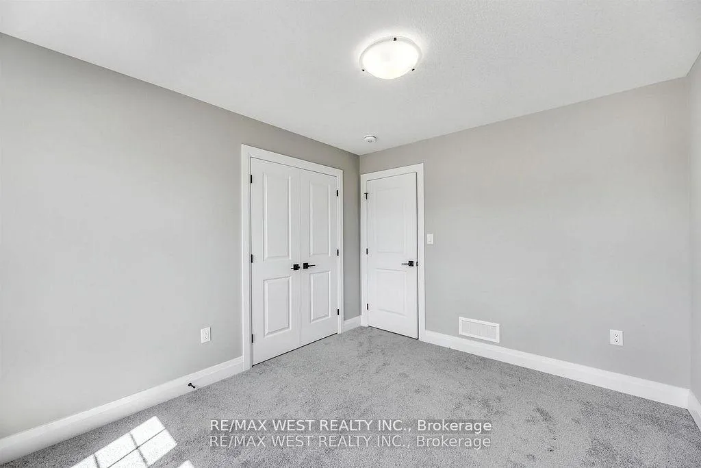 Photo 20 of 25 Greenbrier Ridge, Thames Centre, Rural Thames Centre — HOMEH