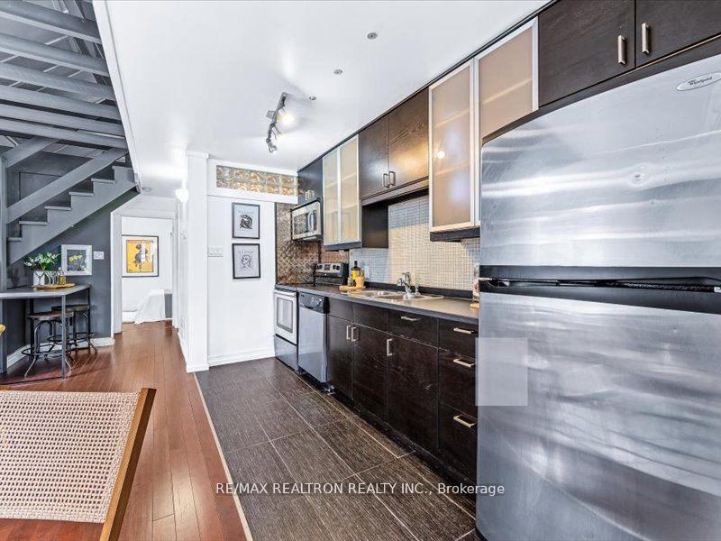 Photo 6 of 1275 Woodbine Avenue, Toronto, Woodbine-Lumsden — HOMEH