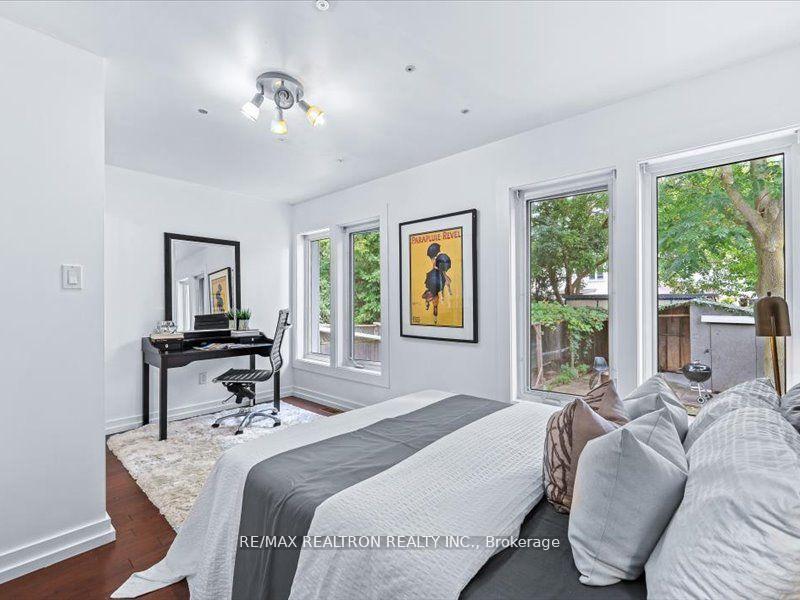 Photo 10 of 1275 Woodbine Avenue, Toronto, Woodbine-Lumsden — HOMEH