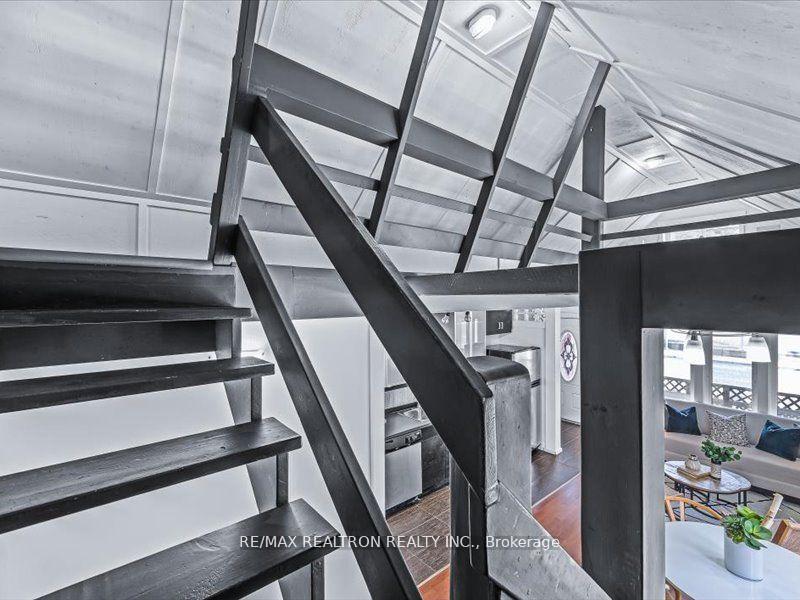 Photo 12 of 1275 Woodbine Avenue, Toronto, Woodbine-Lumsden — HOMEH