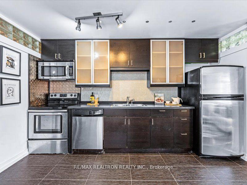 Photo 19 of 1275 Woodbine Avenue, Toronto, Woodbine-Lumsden — HOMEH