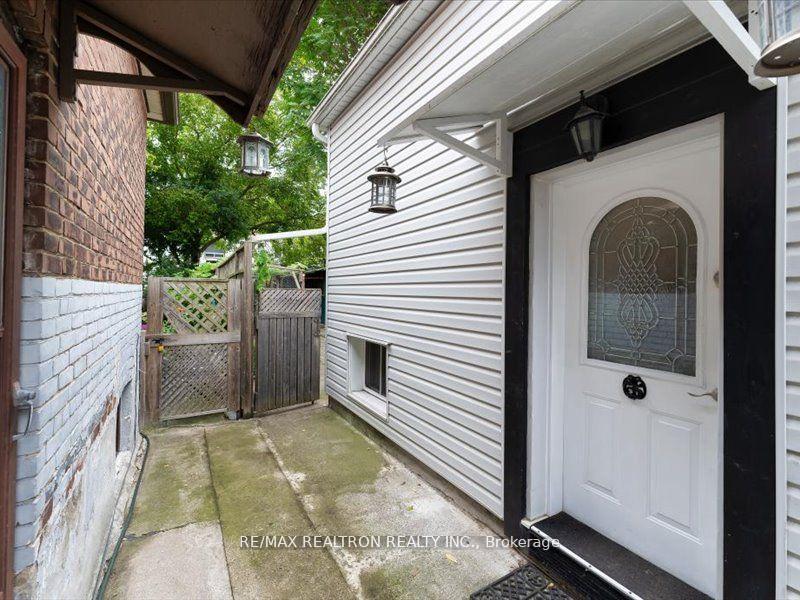 Photo 26 of 1275 Woodbine Avenue, Toronto, Woodbine-Lumsden — HOMEH