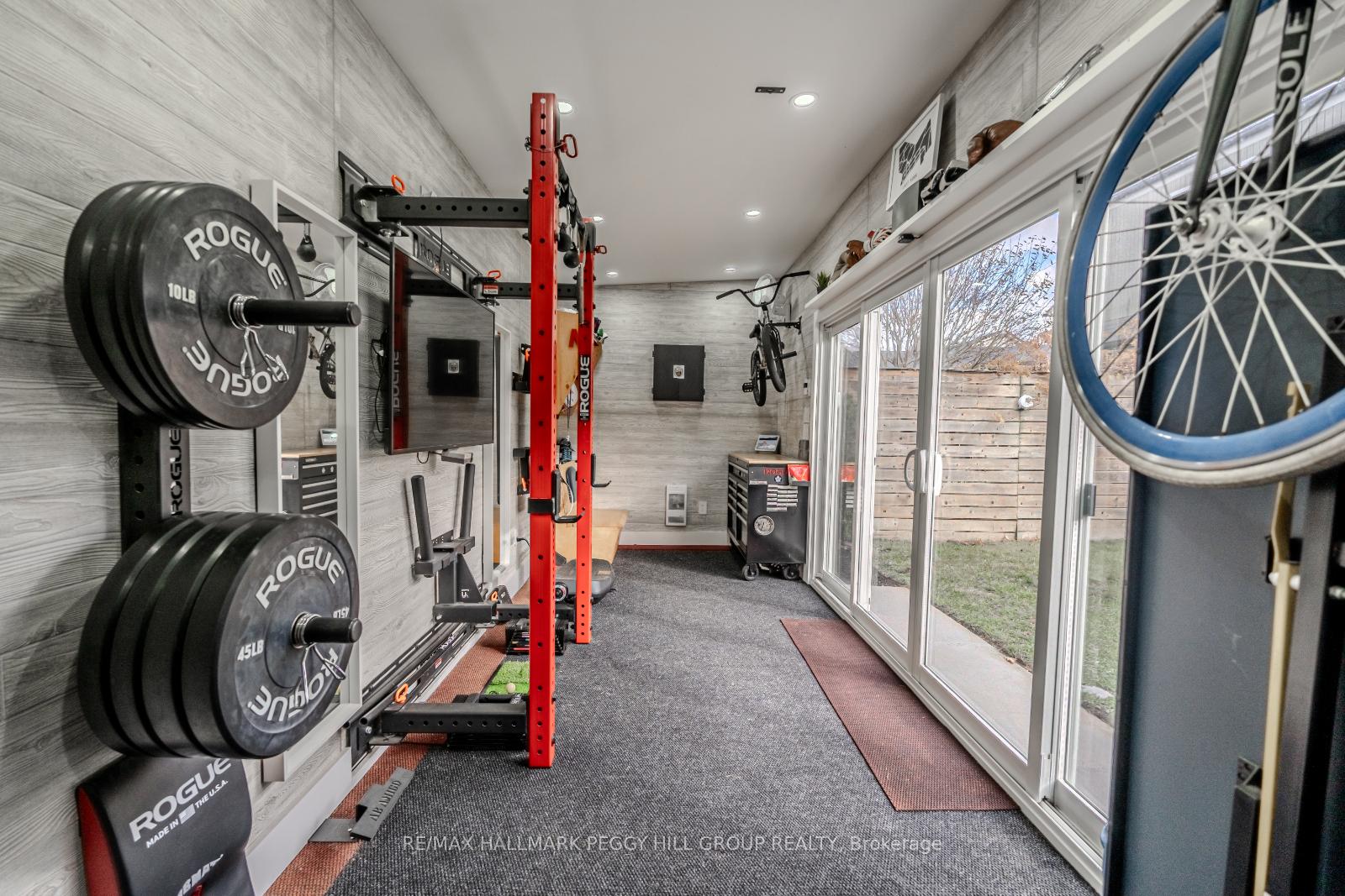 Photo 23 of 18 Epsom Avenue, Toronto, Woodbine-Lumsden — HOMEH