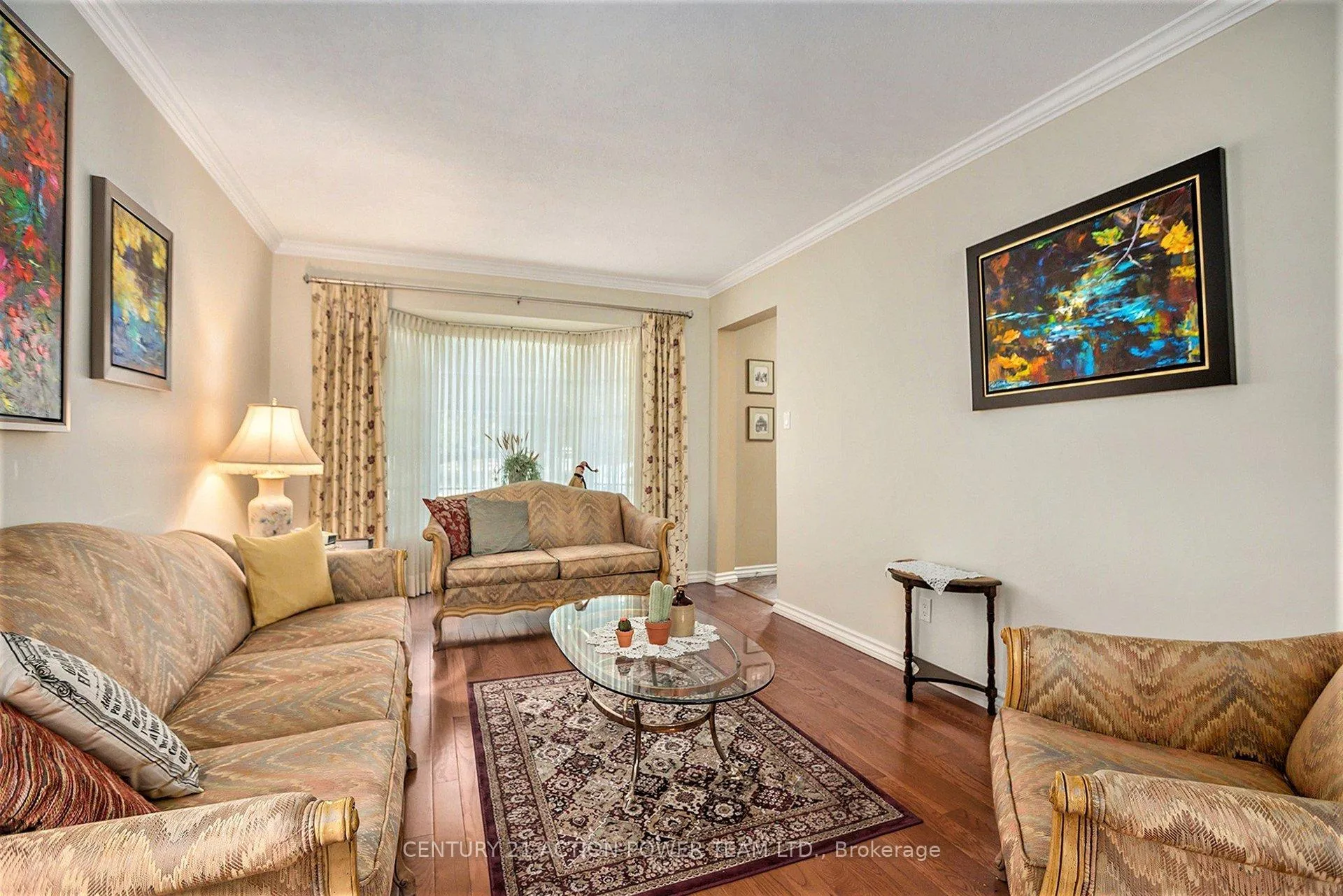 Photo 7 of 1358 Turner Crescent, Ottawa, Bilberry Creek/Queenswood Heights — HOMEH