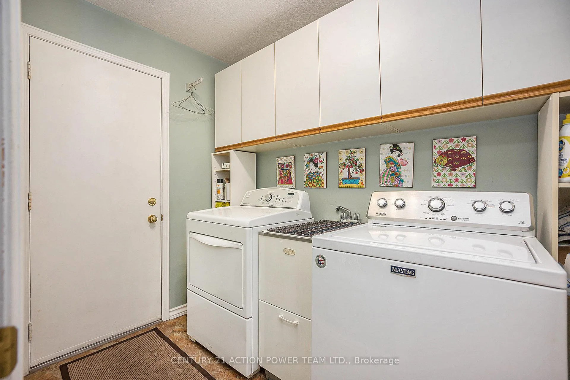 Photo 19 of 1358 Turner Crescent, Ottawa, Bilberry Creek/Queenswood Heights — HOMEH