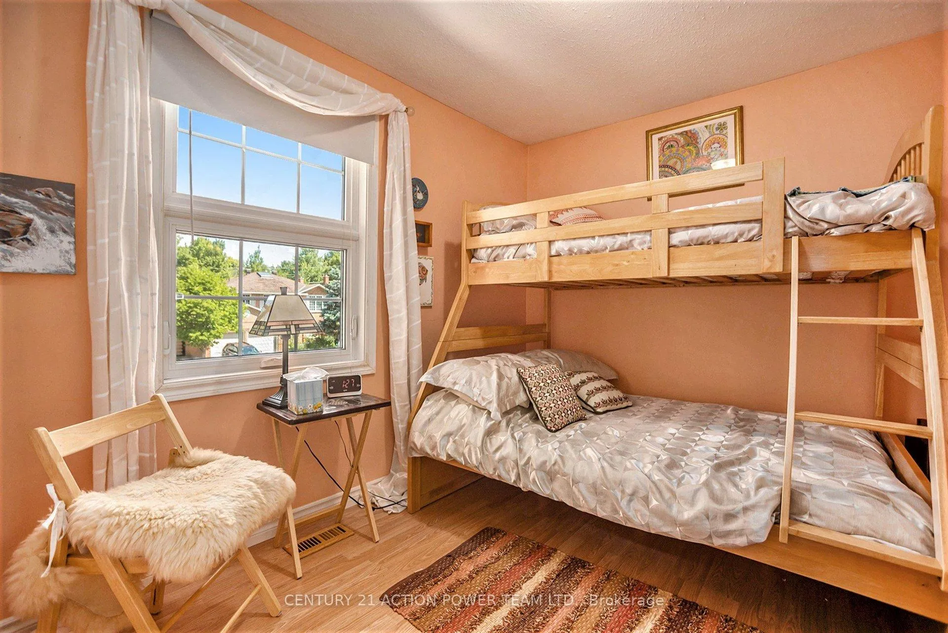 Photo 24 of 1358 Turner Crescent, Ottawa, Bilberry Creek/Queenswood Heights — HOMEH