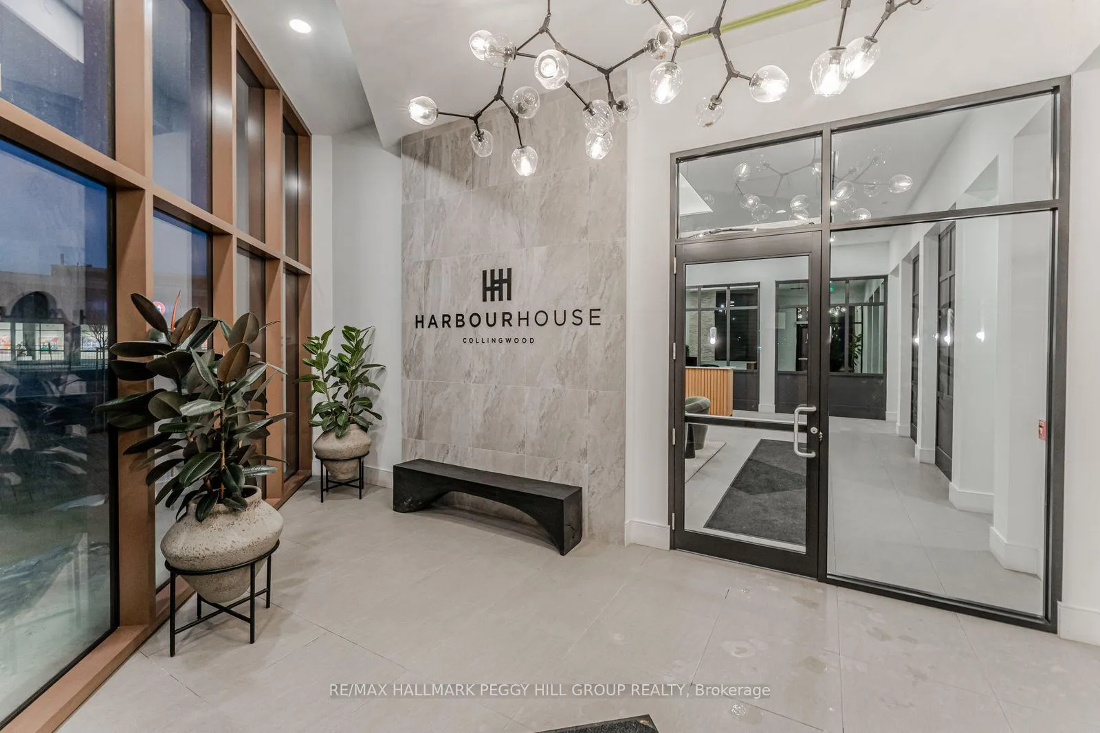 Photo 8 of Unit 421, 31 Huron Street, Collingwood — HOMEH