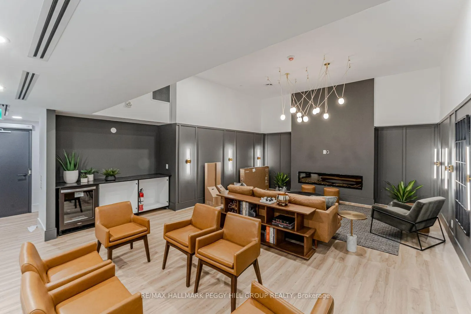 Photo 11 of Unit 421, 31 Huron Street, Collingwood — HOMEH