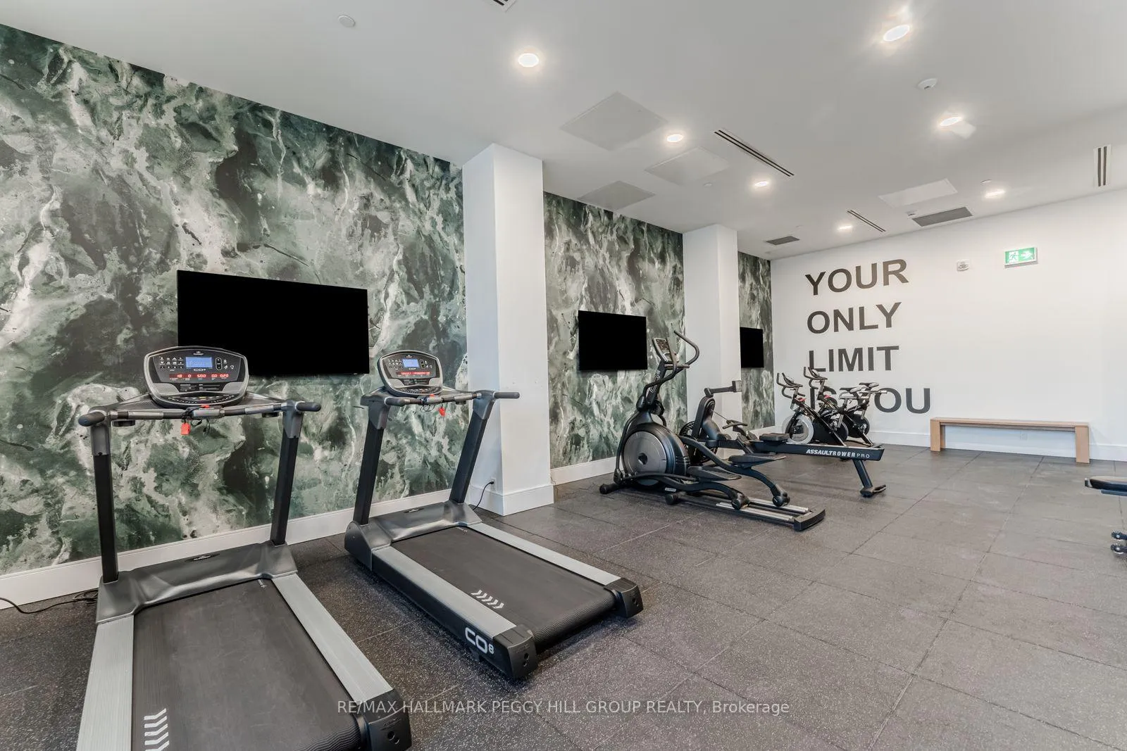 Photo 12 of Unit 421, 31 Huron Street, Collingwood — HOMEH