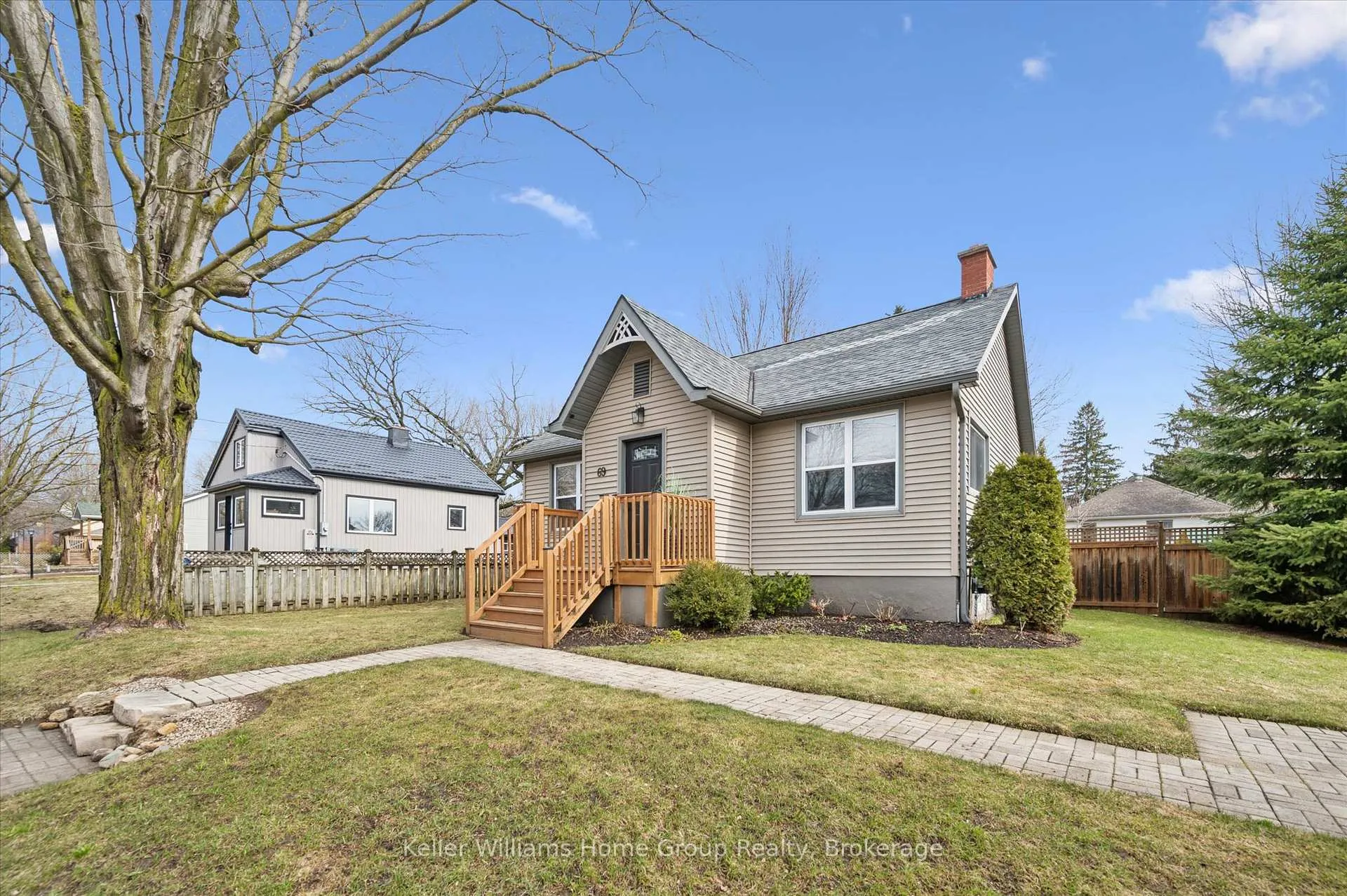 Photo 4 of 69 Irvine Street, Centre Wellington, Elora/Salem — HOMEH