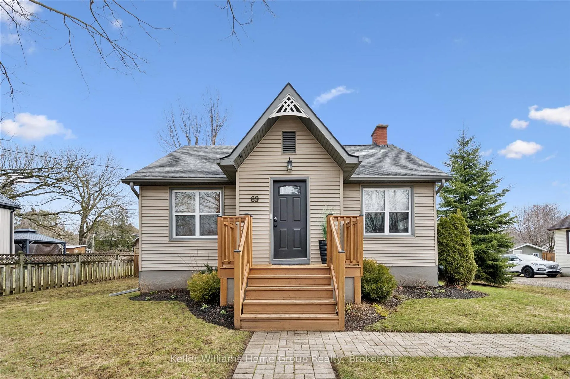 Photo 5 of 69 Irvine Street, Centre Wellington, Elora/Salem — HOMEH