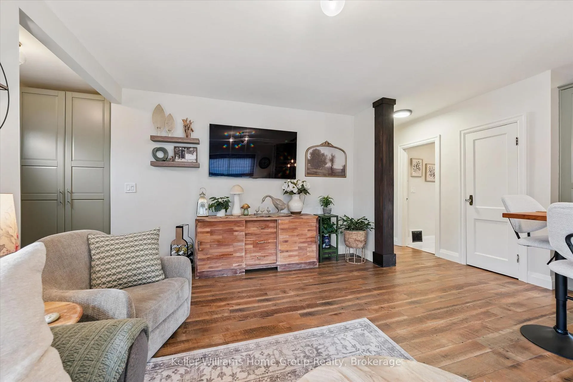 Photo 11 of 69 Irvine Street, Centre Wellington, Elora/Salem — HOMEH