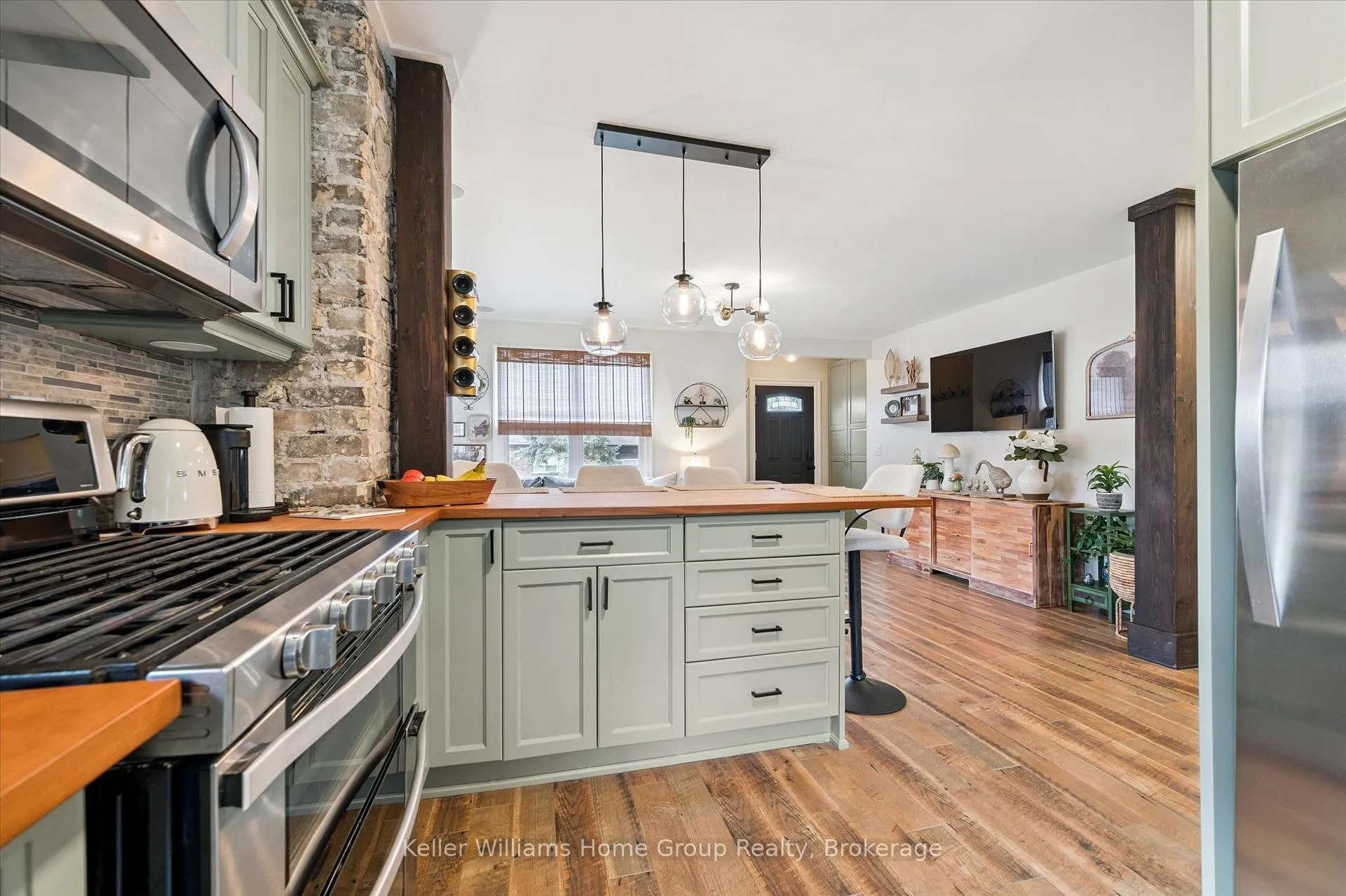 Photo 16 of 69 Irvine Street, Centre Wellington, Elora/Salem — HOMEH
