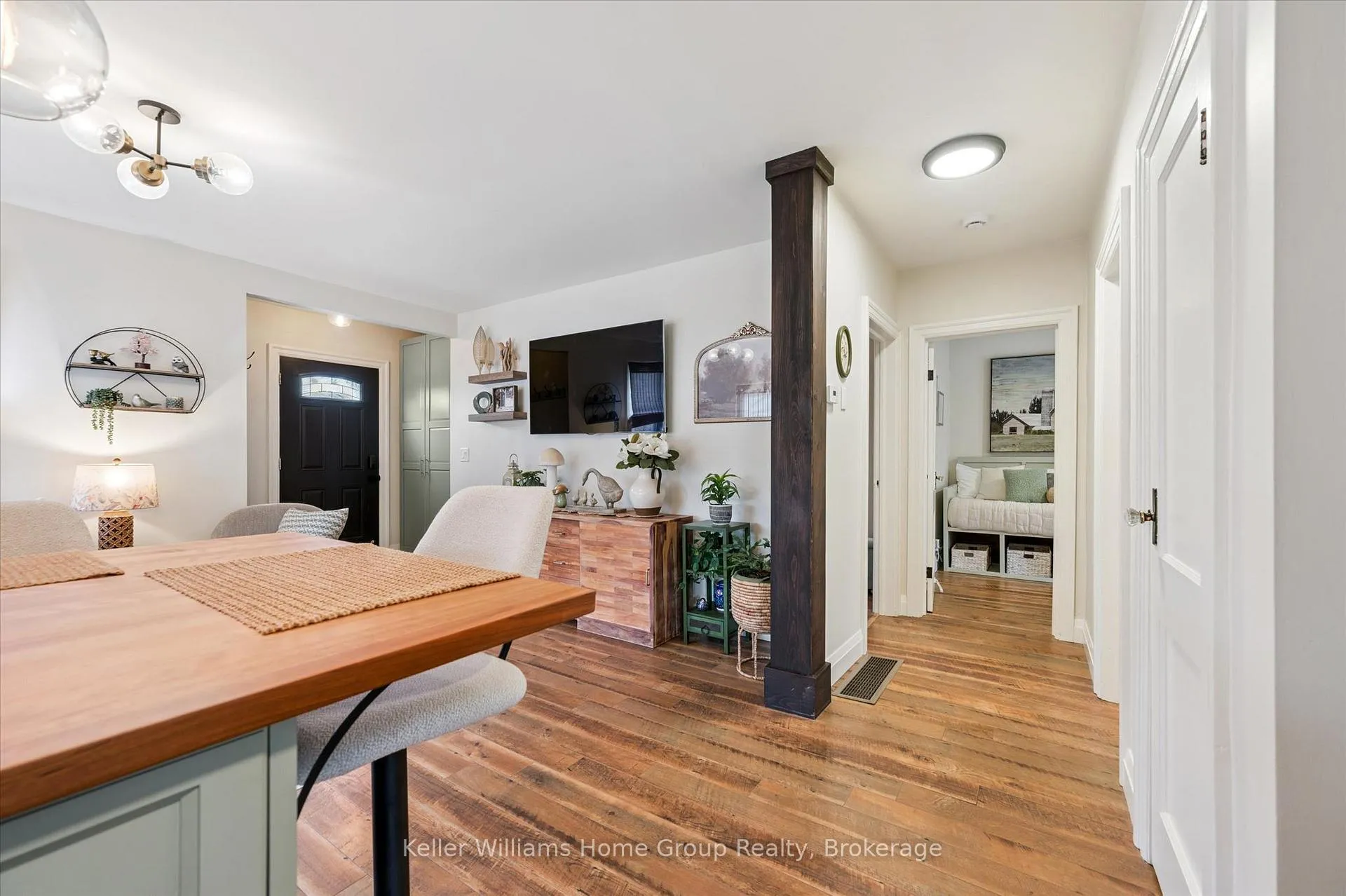 Photo 17 of 69 Irvine Street, Centre Wellington, Elora/Salem — HOMEH