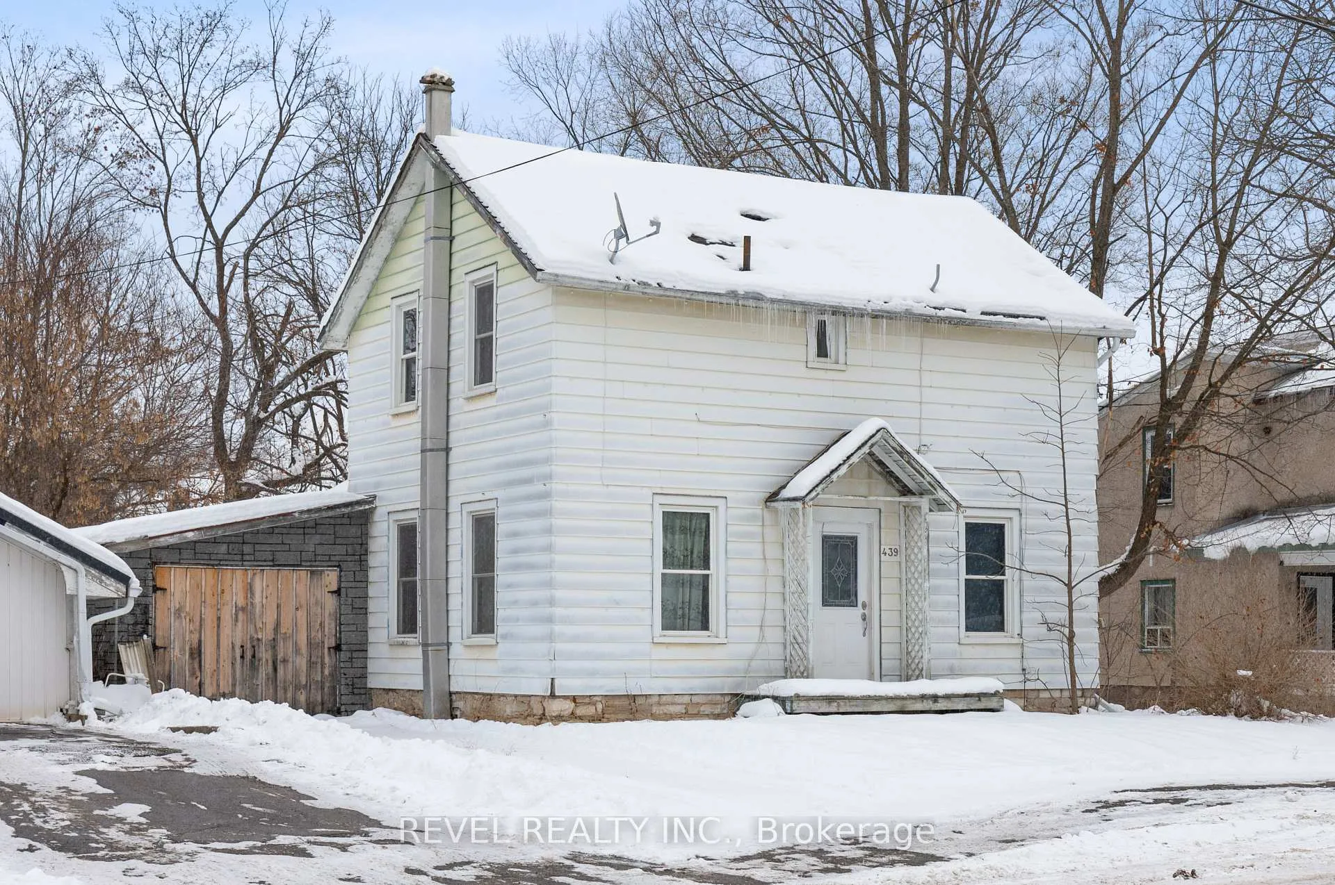 Photo 4 of 439 Metcalf Street, Tweed, Tweed (Village) — HOMEH
