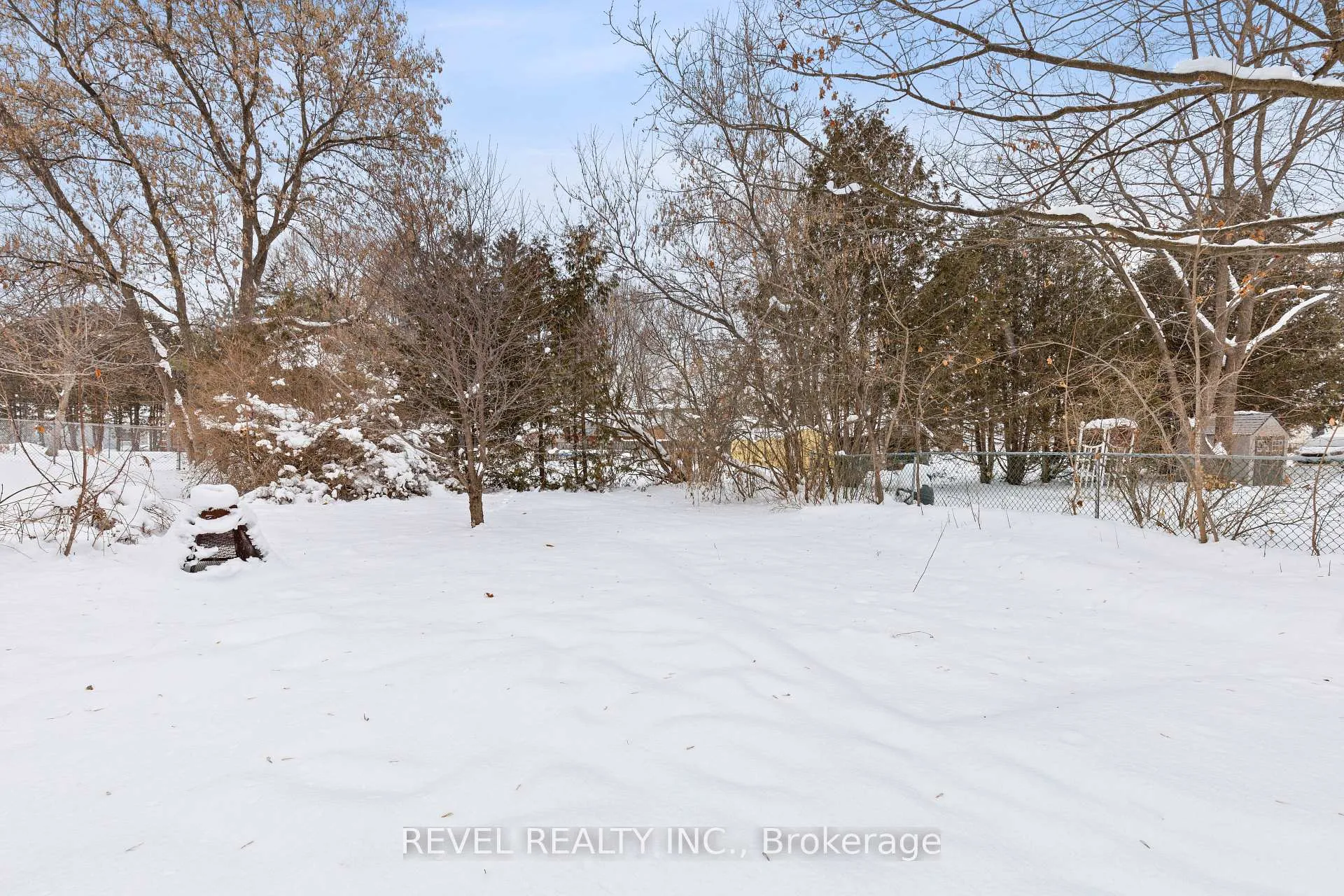 Photo 8 of 439 Metcalf Street, Tweed, Tweed (Village) — HOMEH