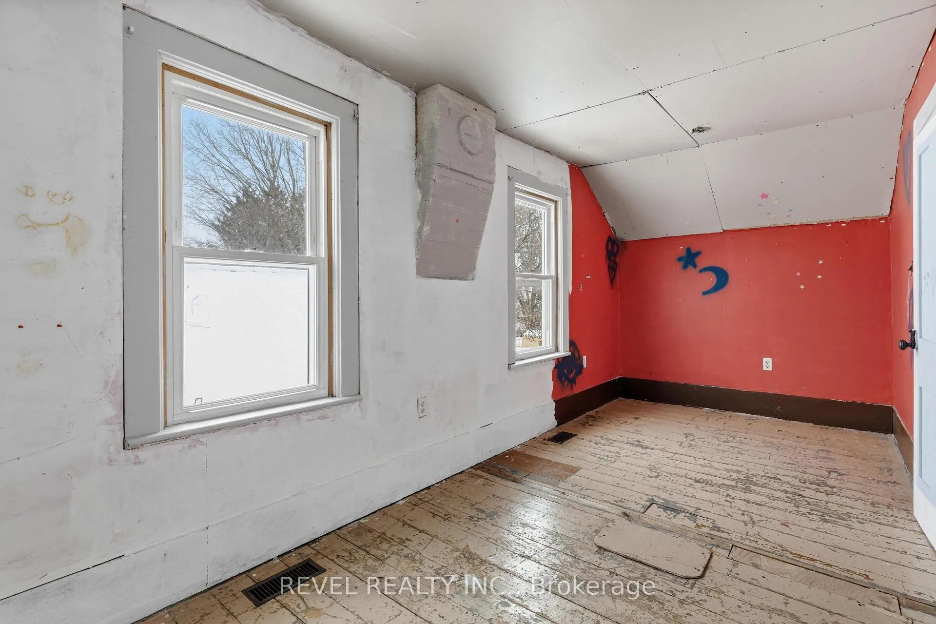 Photo 20 of 439 Metcalf Street, Tweed, Tweed (Village) — HOMEH