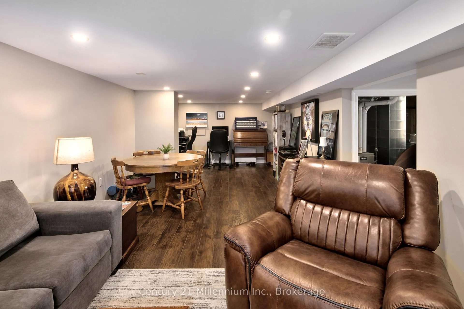 Photo 36 of 5 Bells Park Road, Wasaga Beach — HOMEH