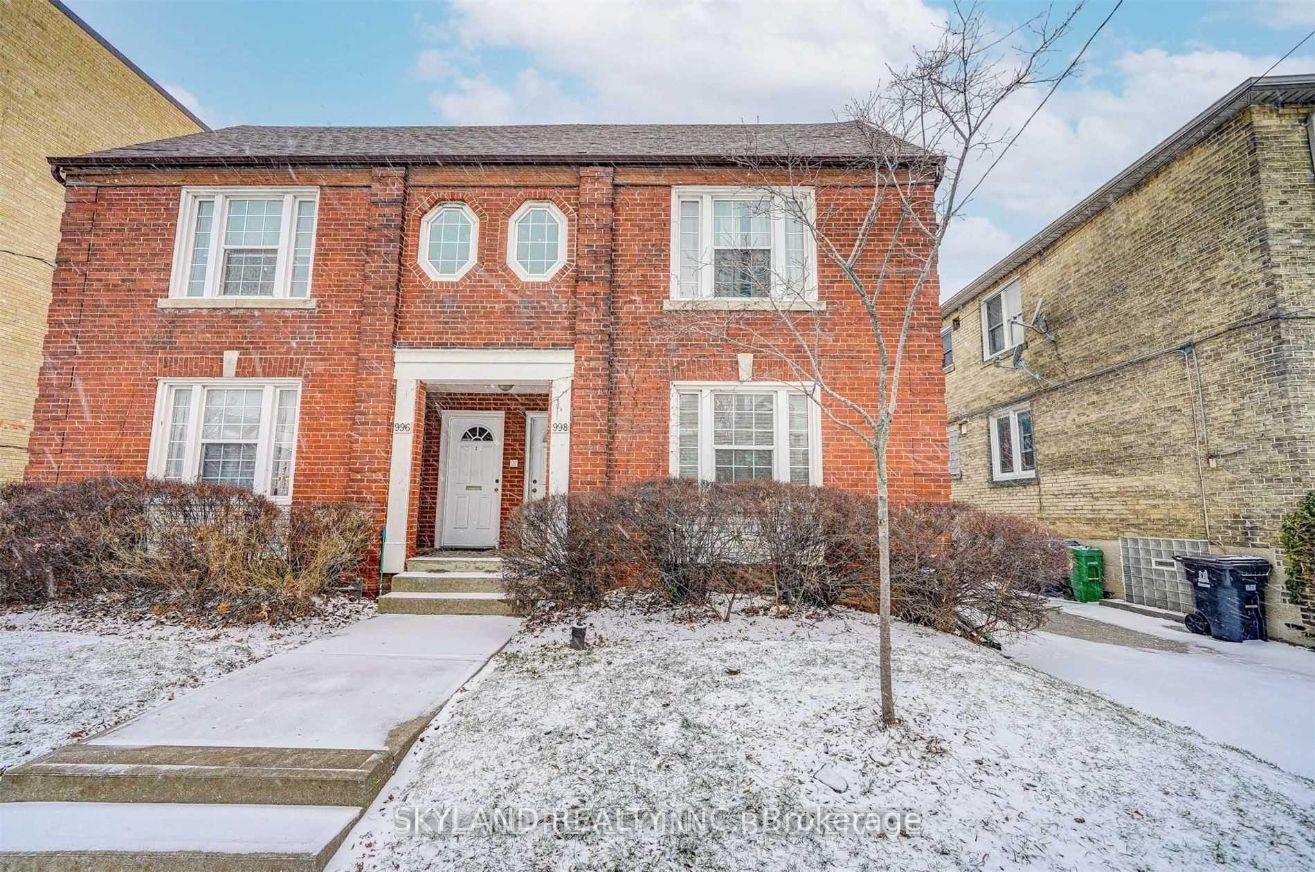 Photo 2 of Unit 2, 998 Avenue Road N, Toronto, Yonge-Eglinton — HOMEH