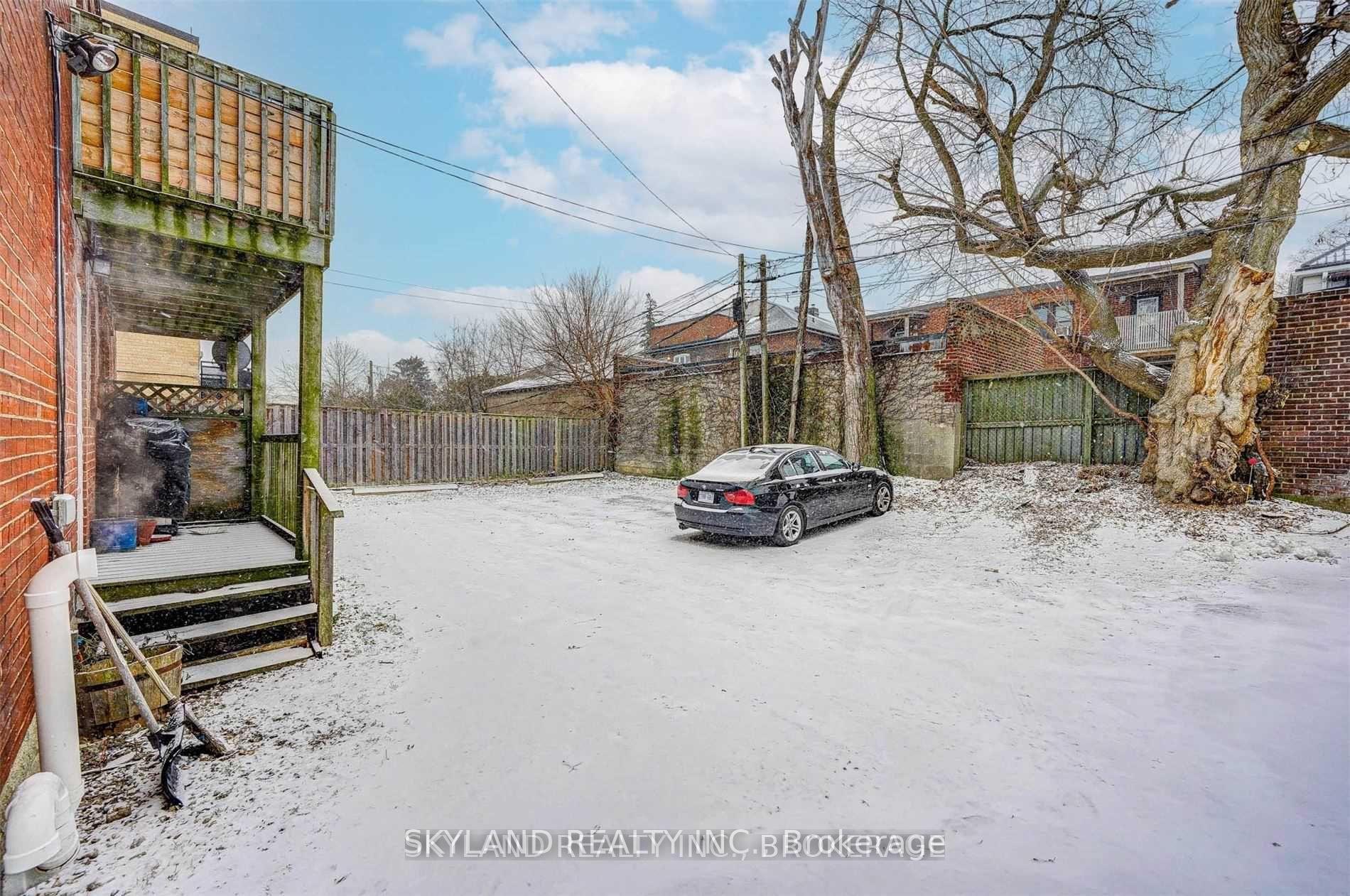 Photo 8 of Unit 2, 998 Avenue Road N, Toronto, Yonge-Eglinton — HOMEH