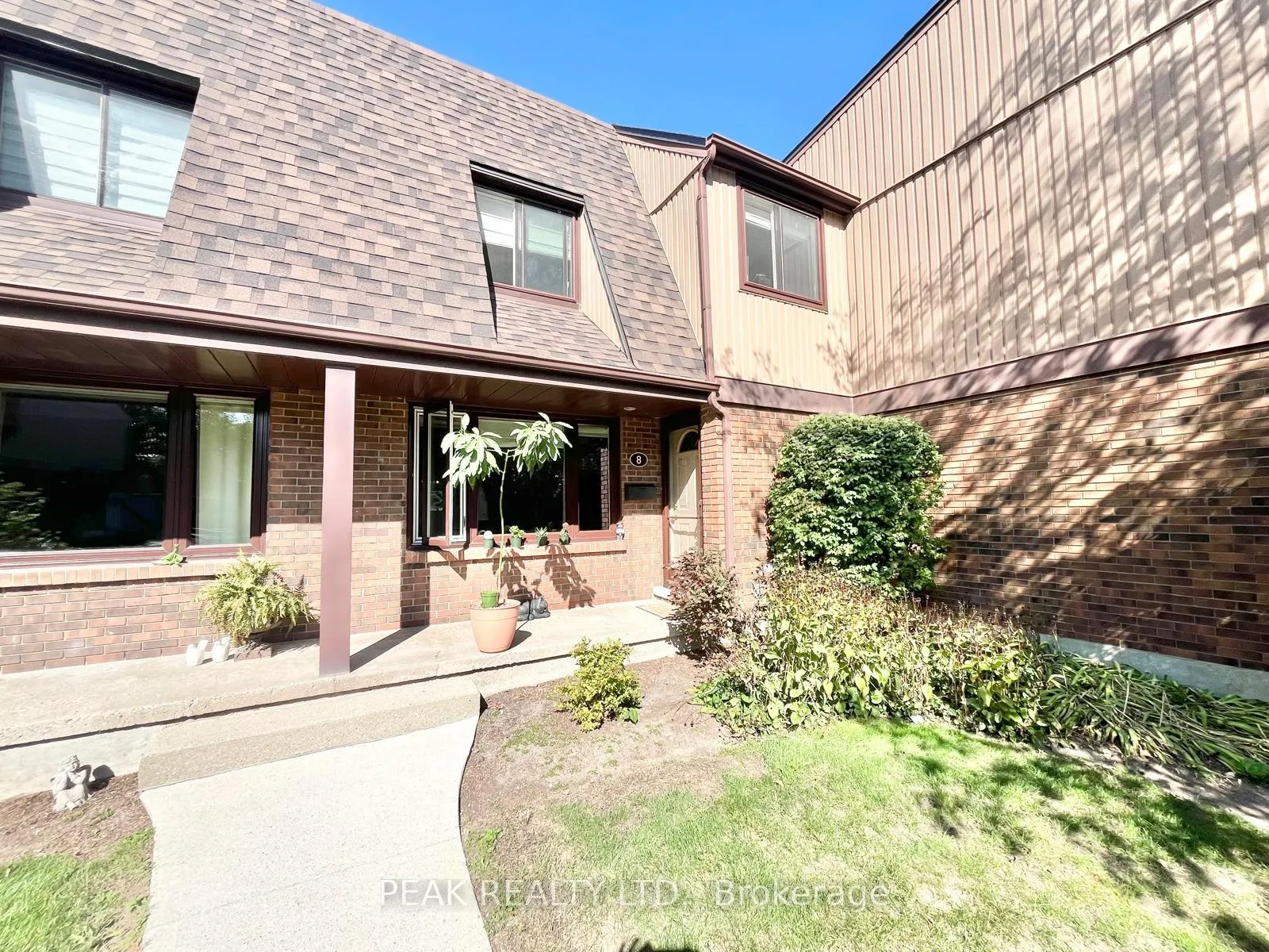 Photo 1 of Unit 8, 279 Sandowne Drive, Waterloo — HOMEH