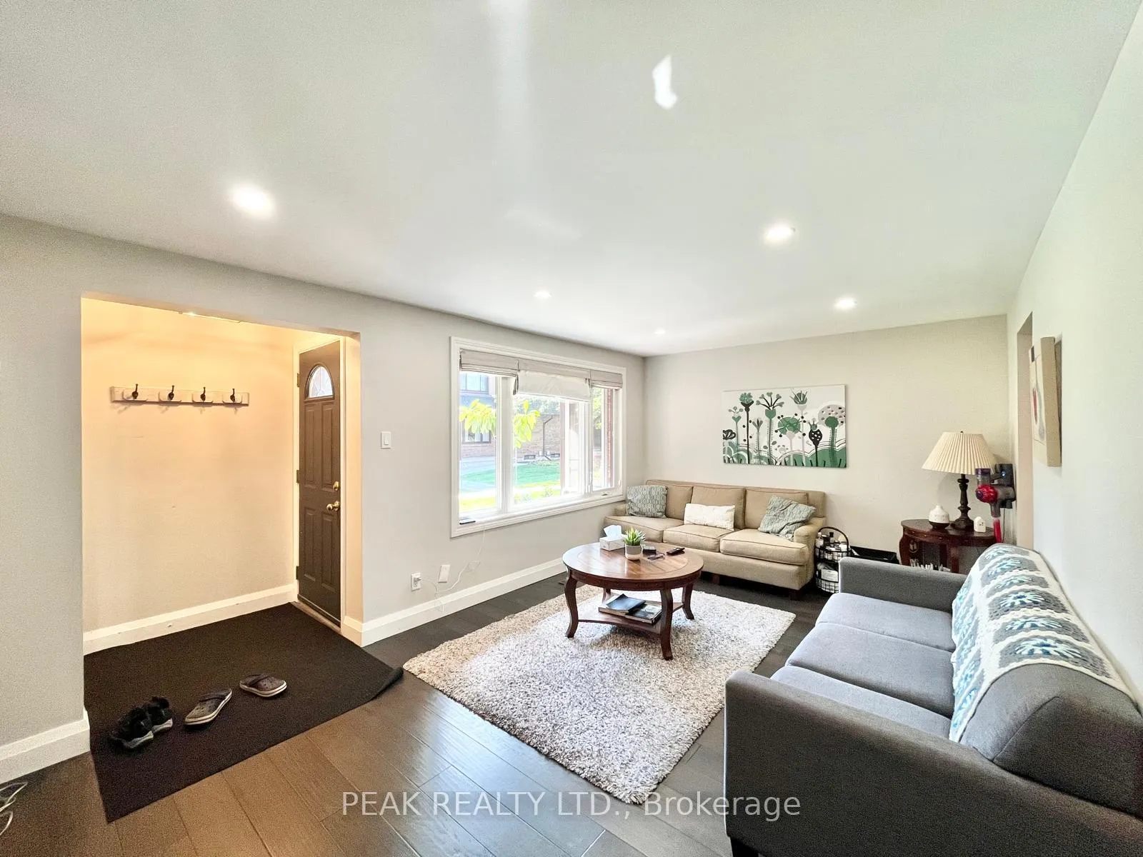 Photo 5 of Unit 8, 279 Sandowne Drive, Waterloo — HOMEH