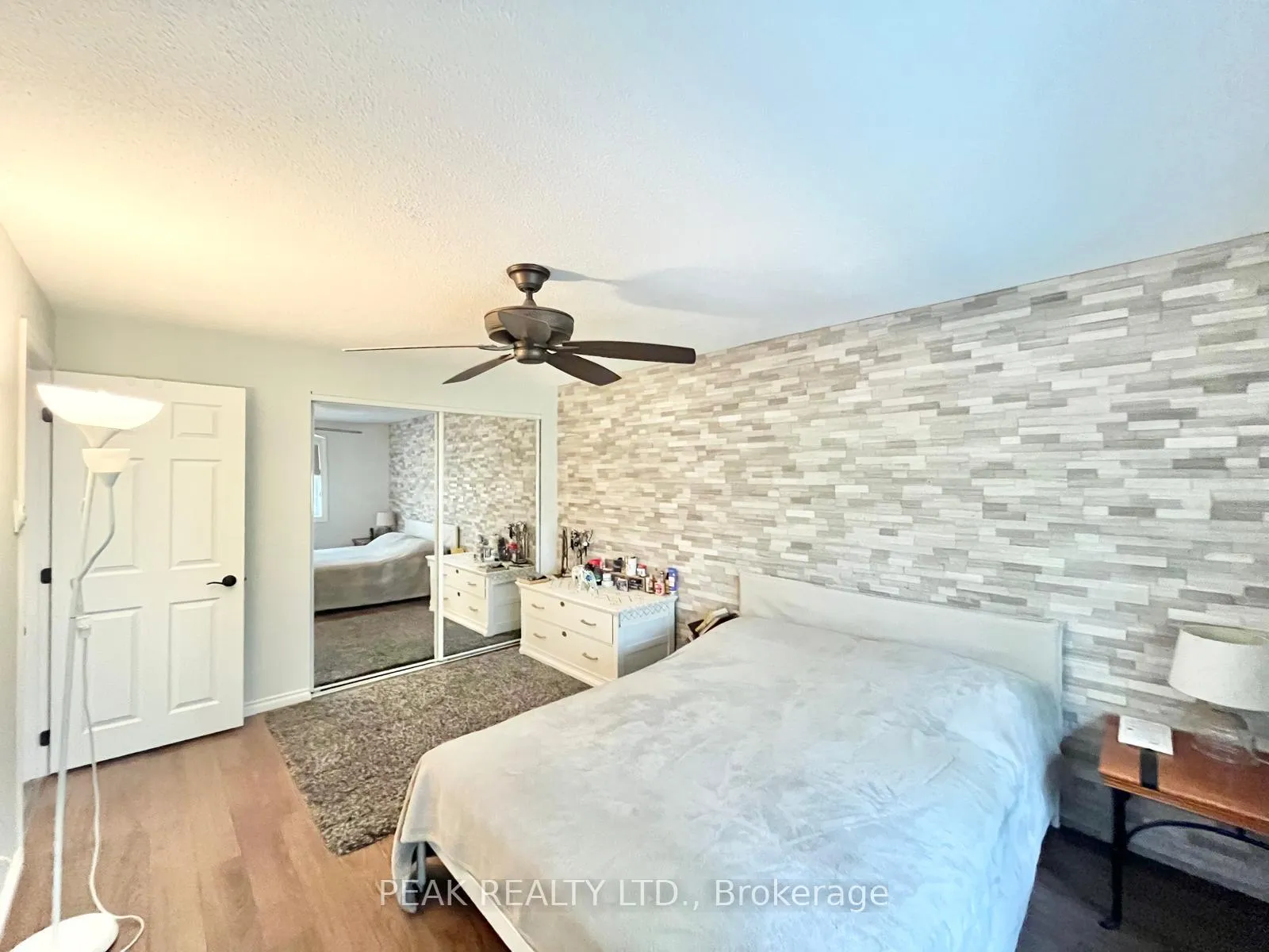 Photo 15 of Unit 8, 279 Sandowne Drive, Waterloo — HOMEH
